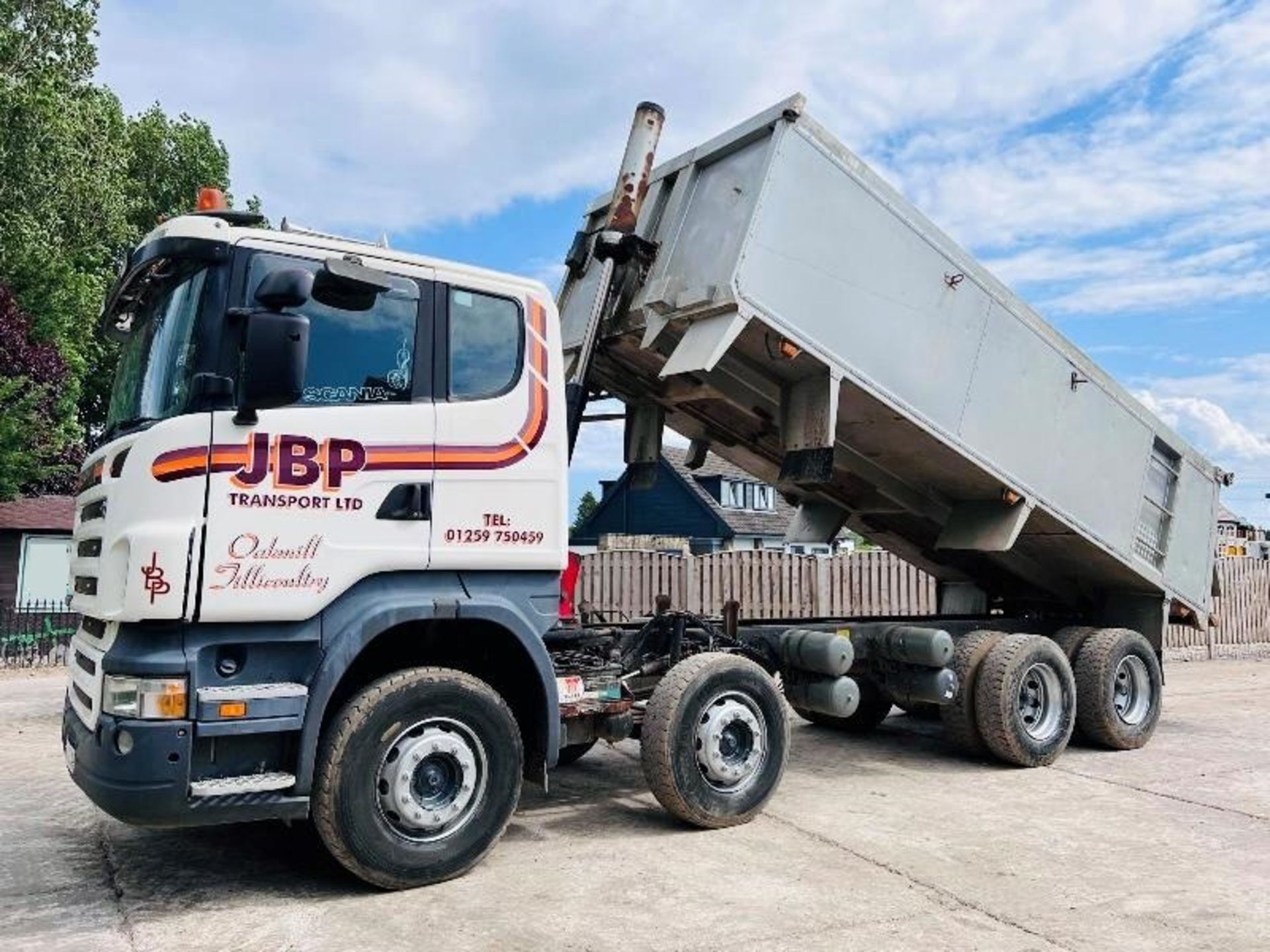 SCANIA R420 DOUBLE DRIVE TIPPER *YEAR 2008* C/W HYDRAULIC LOCKIN BACK DOOR - Image 13 of 18