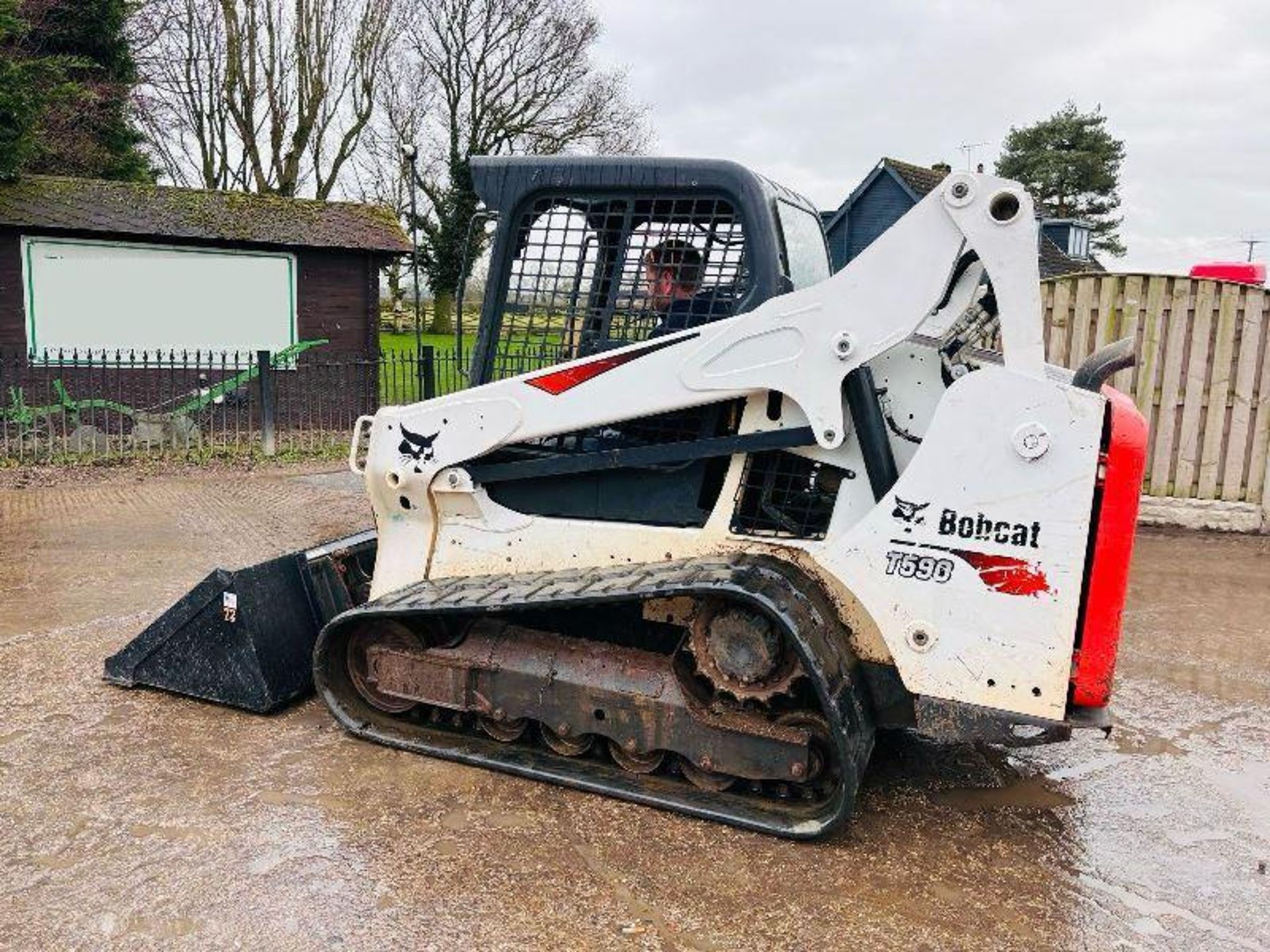 BOBCAT T590 TRACKED SKIDSTEER *YEAR 2019, 3554 HOURS* C/W BUCKET - Image 16 of 19