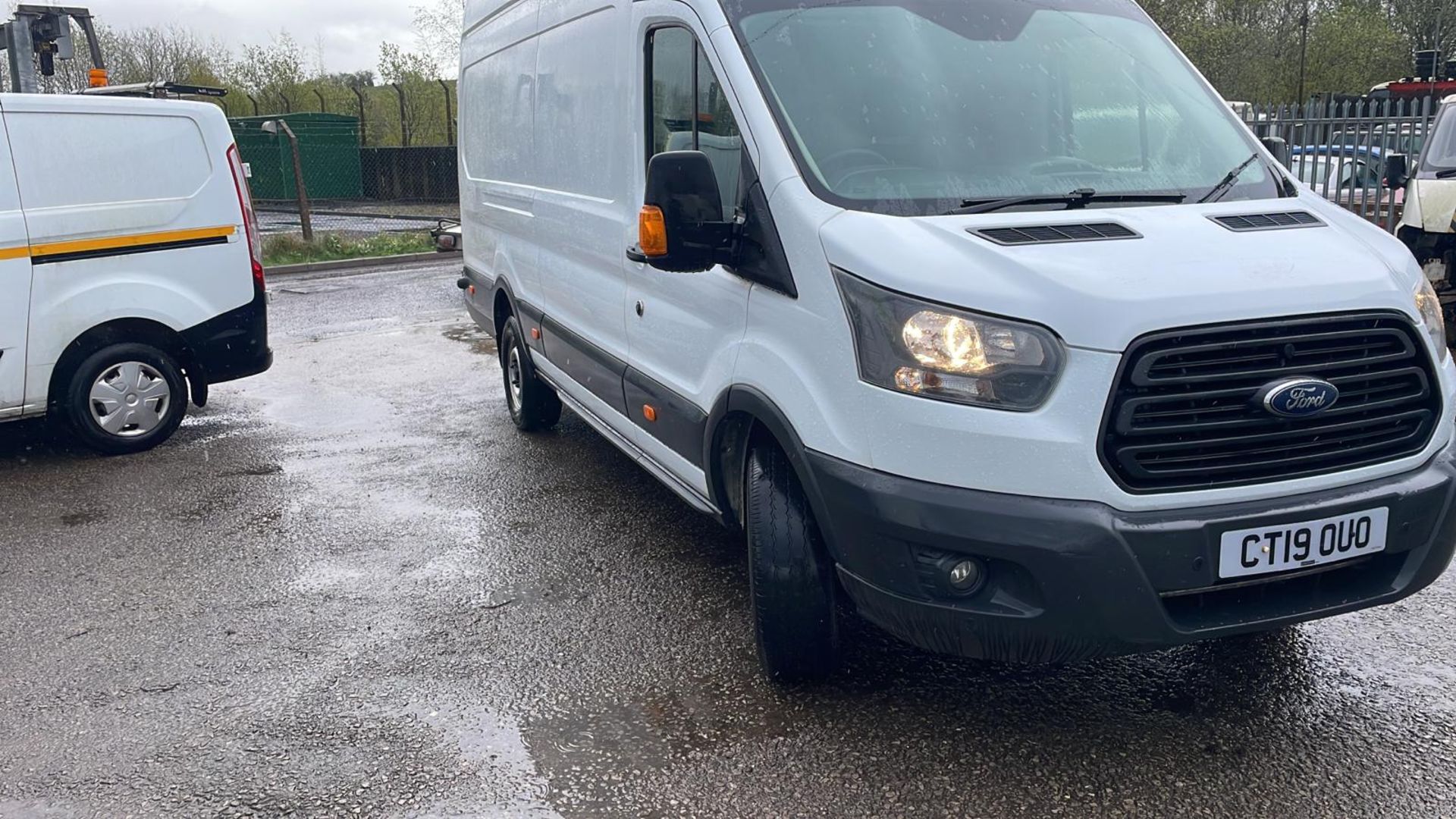 2019 FORD TRANSIT 350 XLWB (JUMBO) VAN - OVER 4 METERS INSIDE REAR - 42.078 MILES