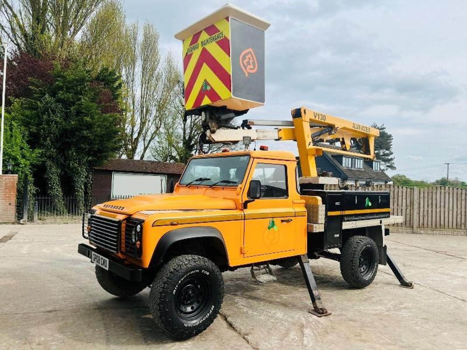 2008 LAND ROVER DEFENDER 130 *YEAR 2008* C/W NIFTY MAN LIFT  - Image 19 of 19