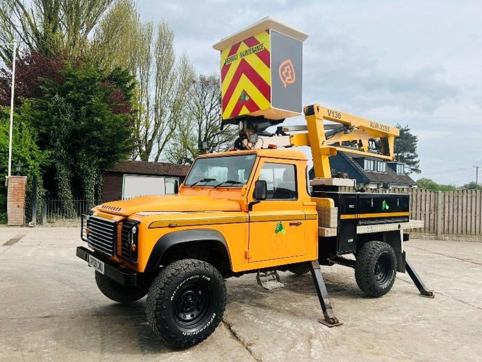 2008 LAND ROVER DEFENDER 130 *YEAR 2008* C/W NIFTY MAN LIFT  - Image 4 of 19