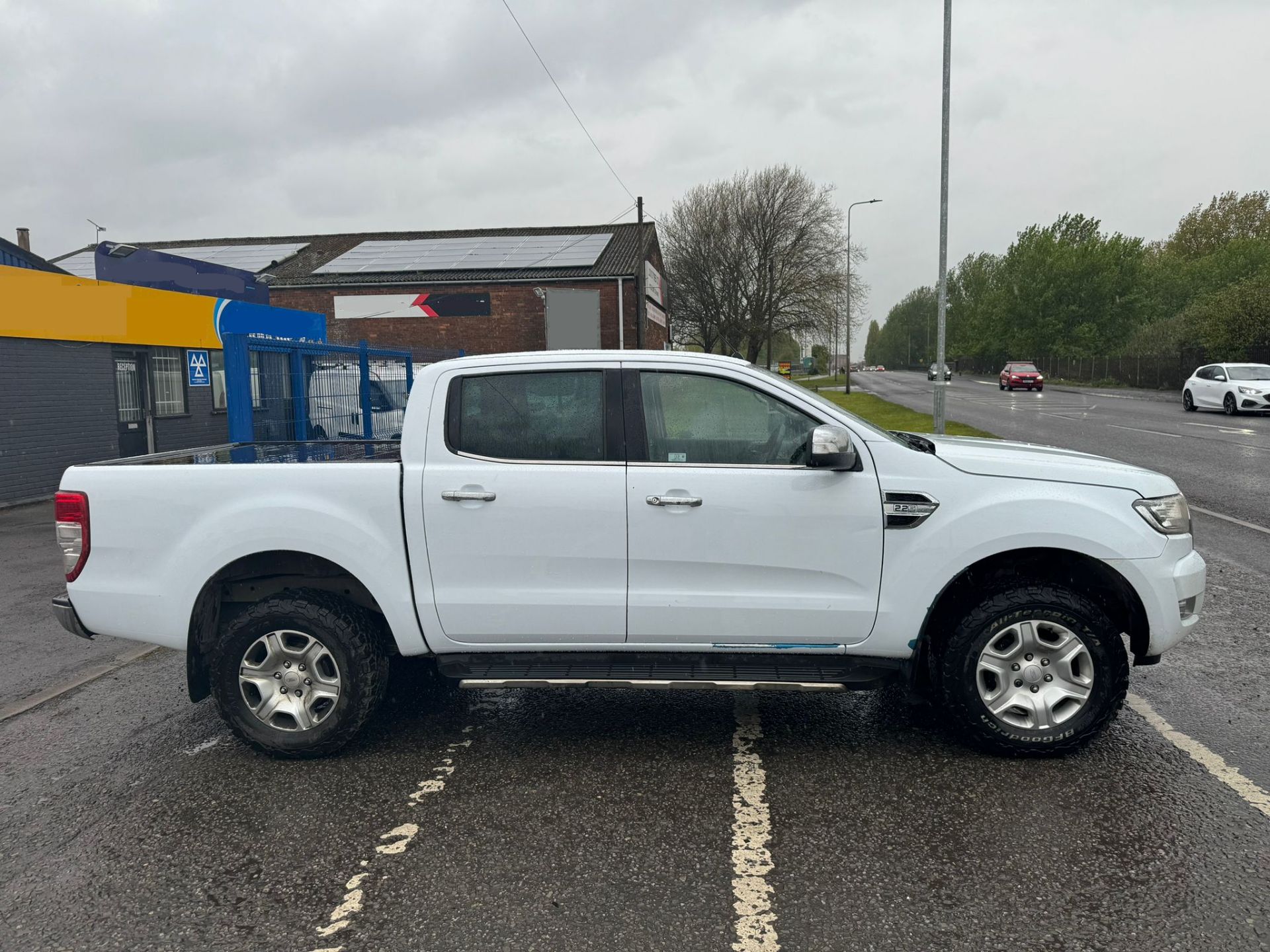 2018 18 FORD RANGER LIMITED PICK - 133K MILES - LEATHER SEATS - ALLOY WHEELS WITH BF GOODRICH TYRES - Image 9 of 12