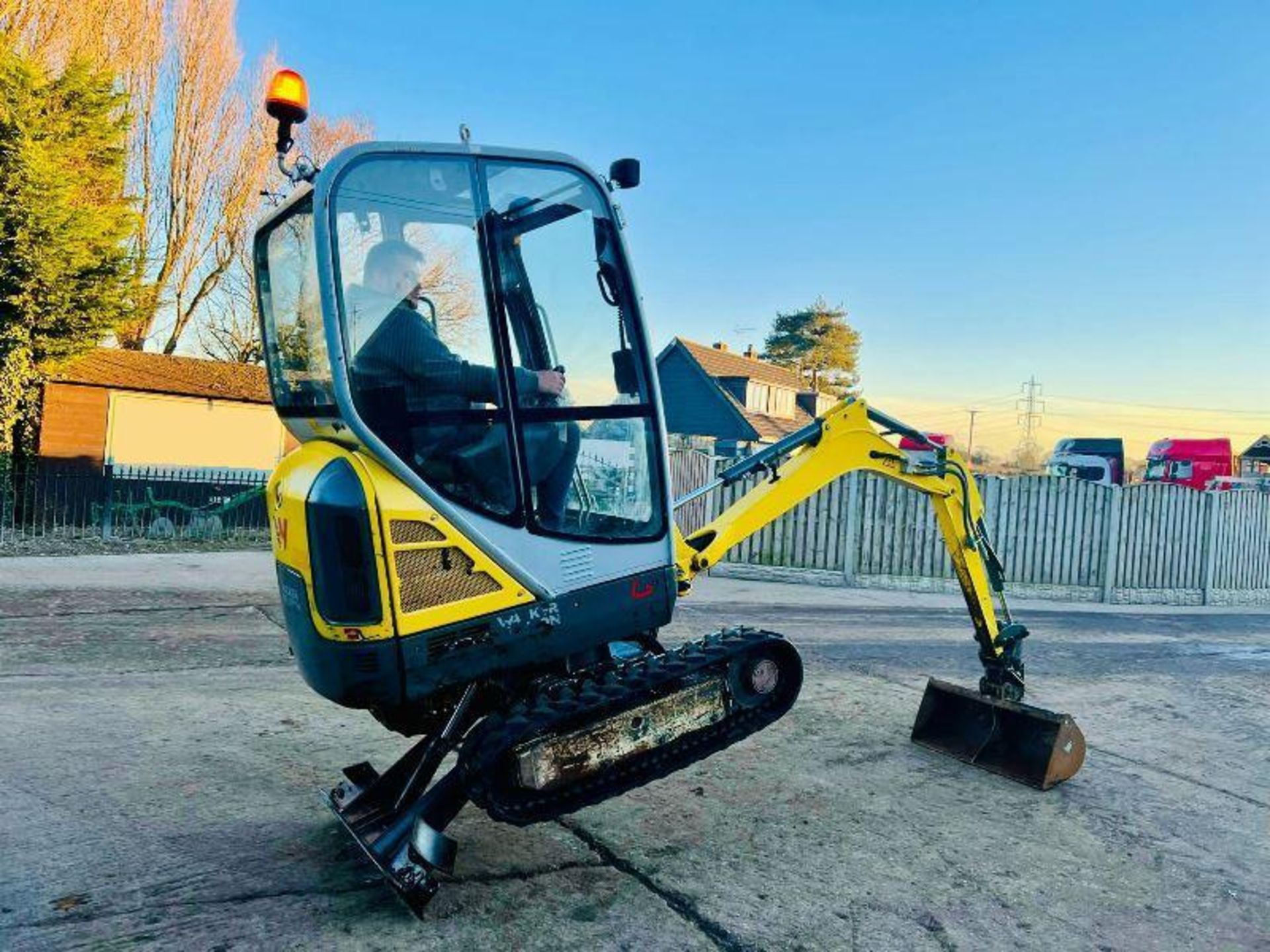 WACKER NEUSON ET16 EXCAVATOR *YEAR 2019, 2198 HOURS* C/W EXPANDING TRACKS - Image 2 of 16