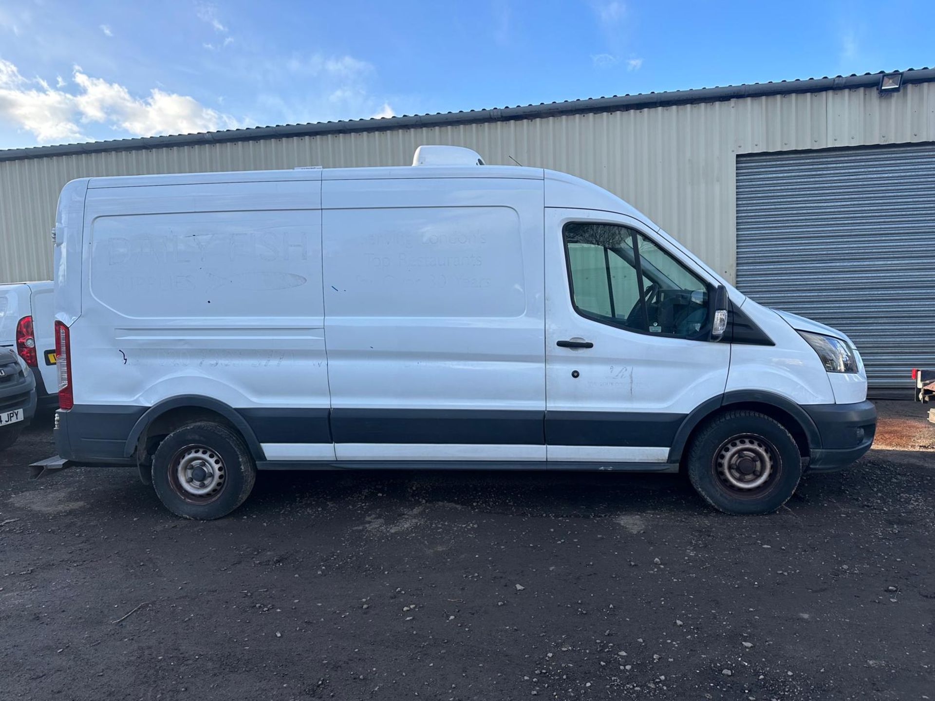 2017 67 FORD TRANSIT FRIDGE VAN - 49K MILES - EURO 6 - 1 KEY - Image 4 of 11