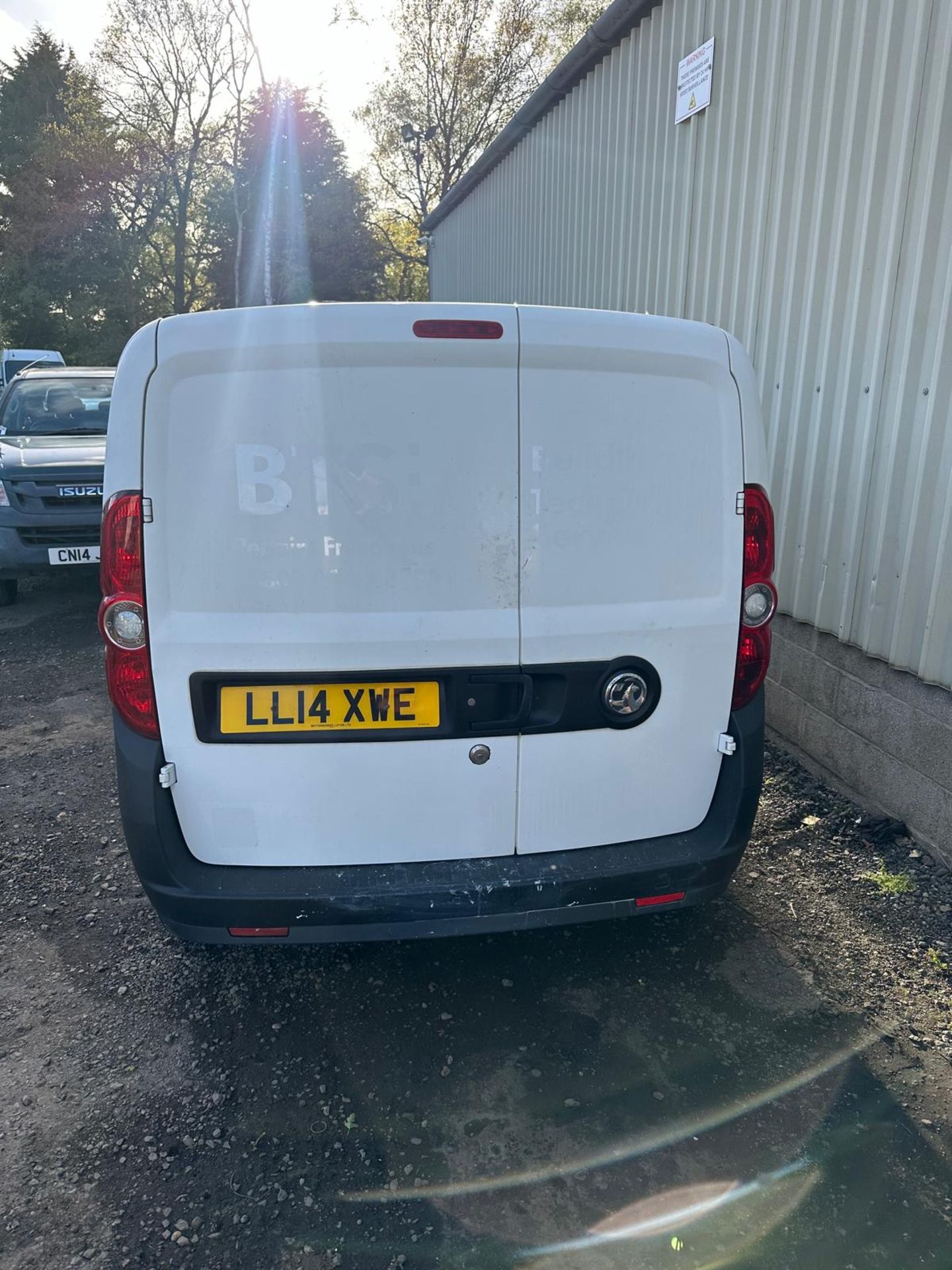 2014 14 Vauxhall combo panel van - 1.6 6 speed - 44k miles - 1 key - Image 5 of 7