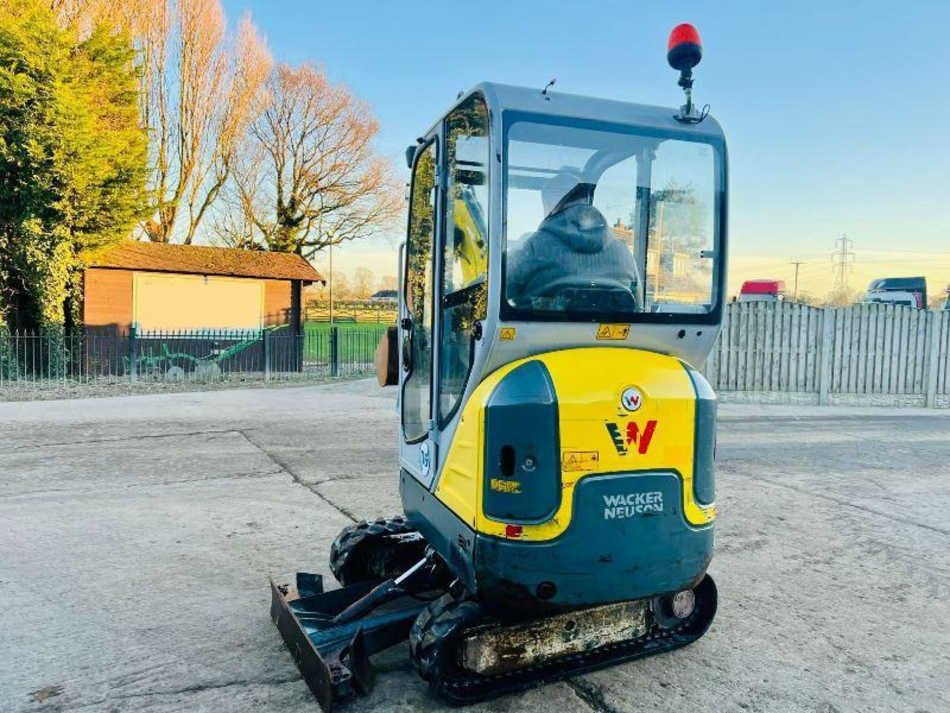 WACKER NEUSON ET16 EXCAVATOR *YEAR 2019, 2198 HOURS* C/W EXPANDING TRACKS - Image 4 of 16