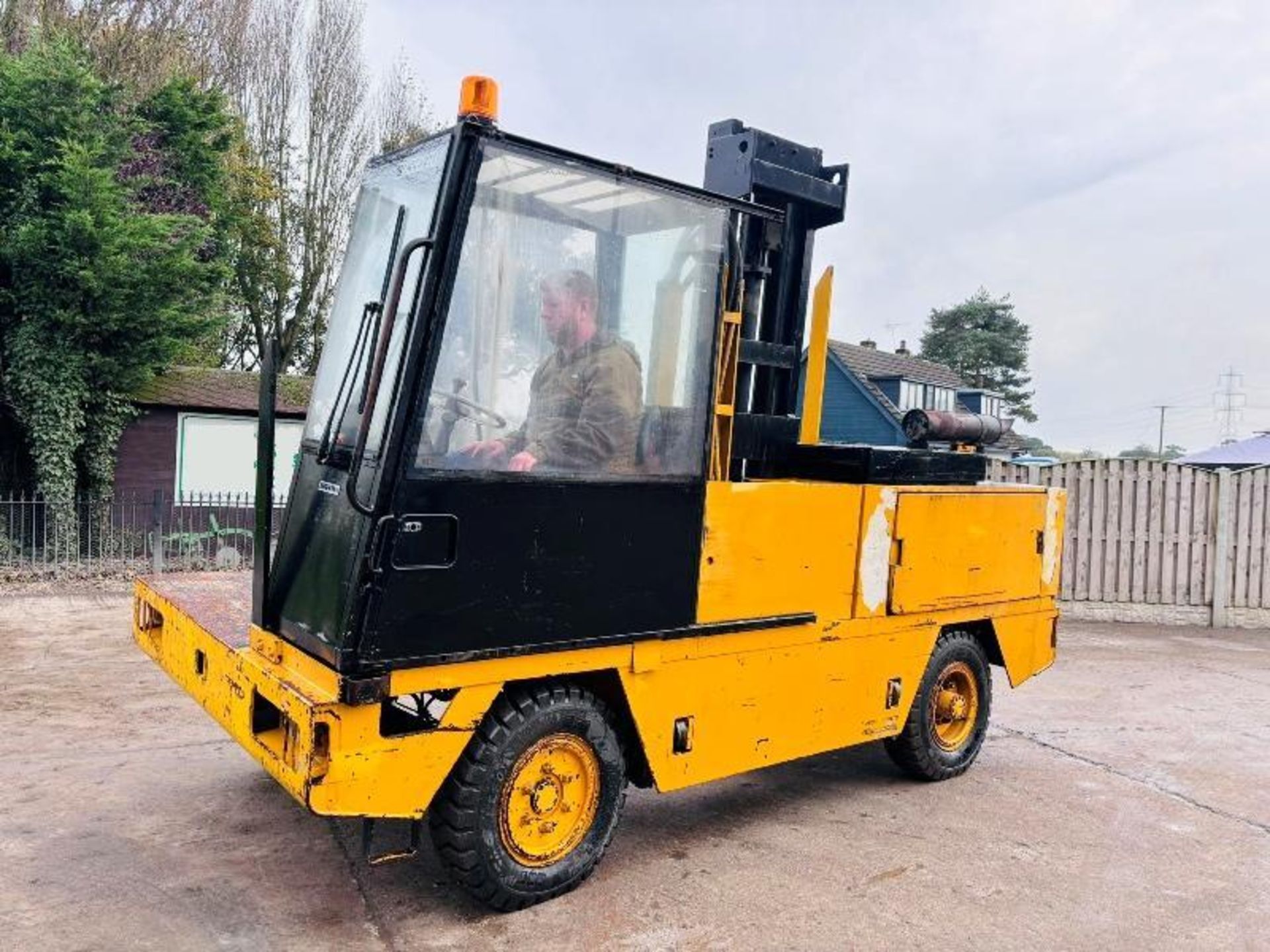 LANCER BOSS 437/MKVA-1 SIDE LOAD DIESEL FORKLIFT C/W PERKINS ENGINE