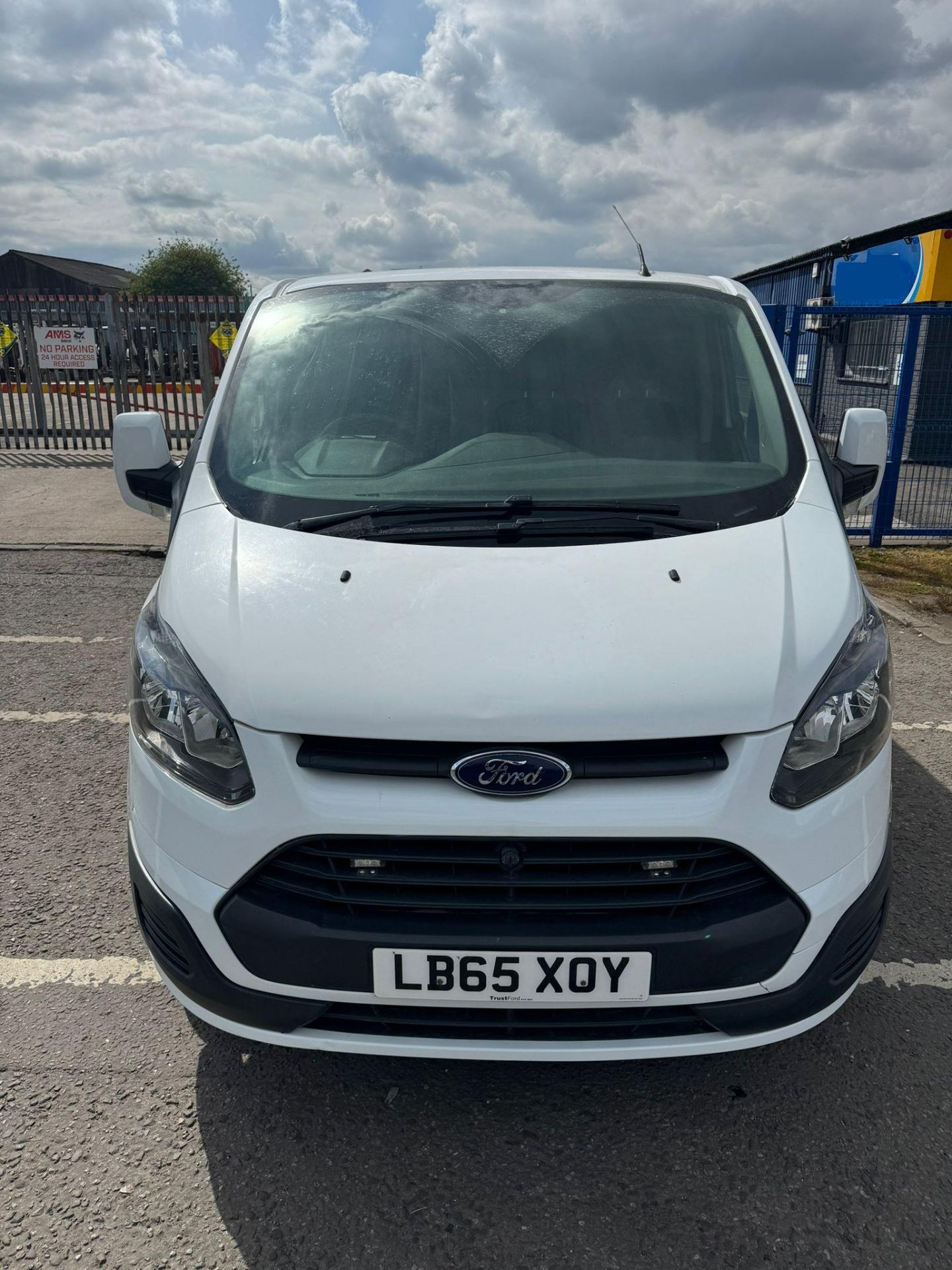 2016 65 FORD TRANSIT CUSTOM LWB PANEL VAN - 114K MILES - AIR CON - SAT NAV - TAILGATE  - Image 10 of 12