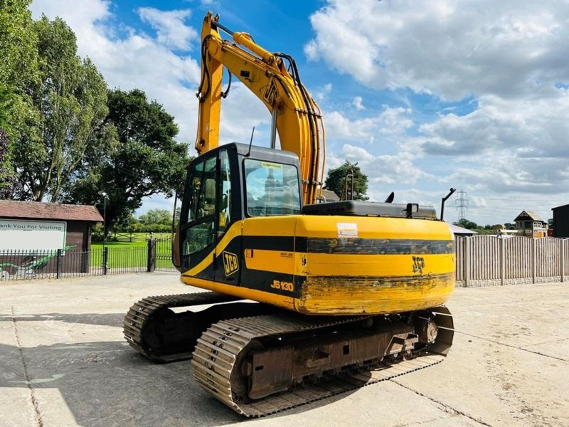 JCB JS130 TRACKED EXCAVATOR C/W QUICK HITCH & BUCKET - Image 3 of 11