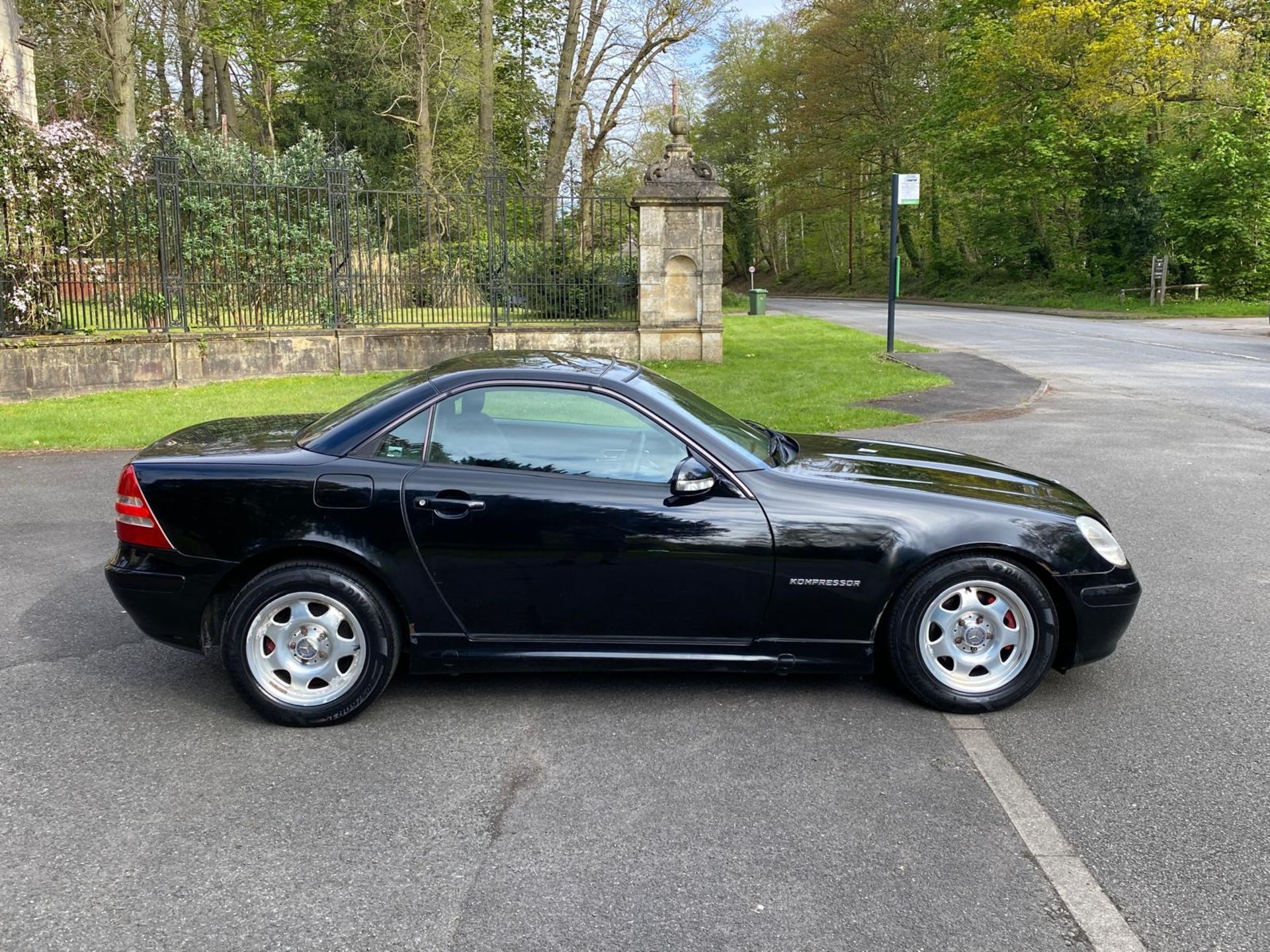 2004 MERCEDES BENZ SLK200 COVERTIBLE - 66K MILES - FULL SERVICE HISTORY - 2 KEYS - Image 12 of 14