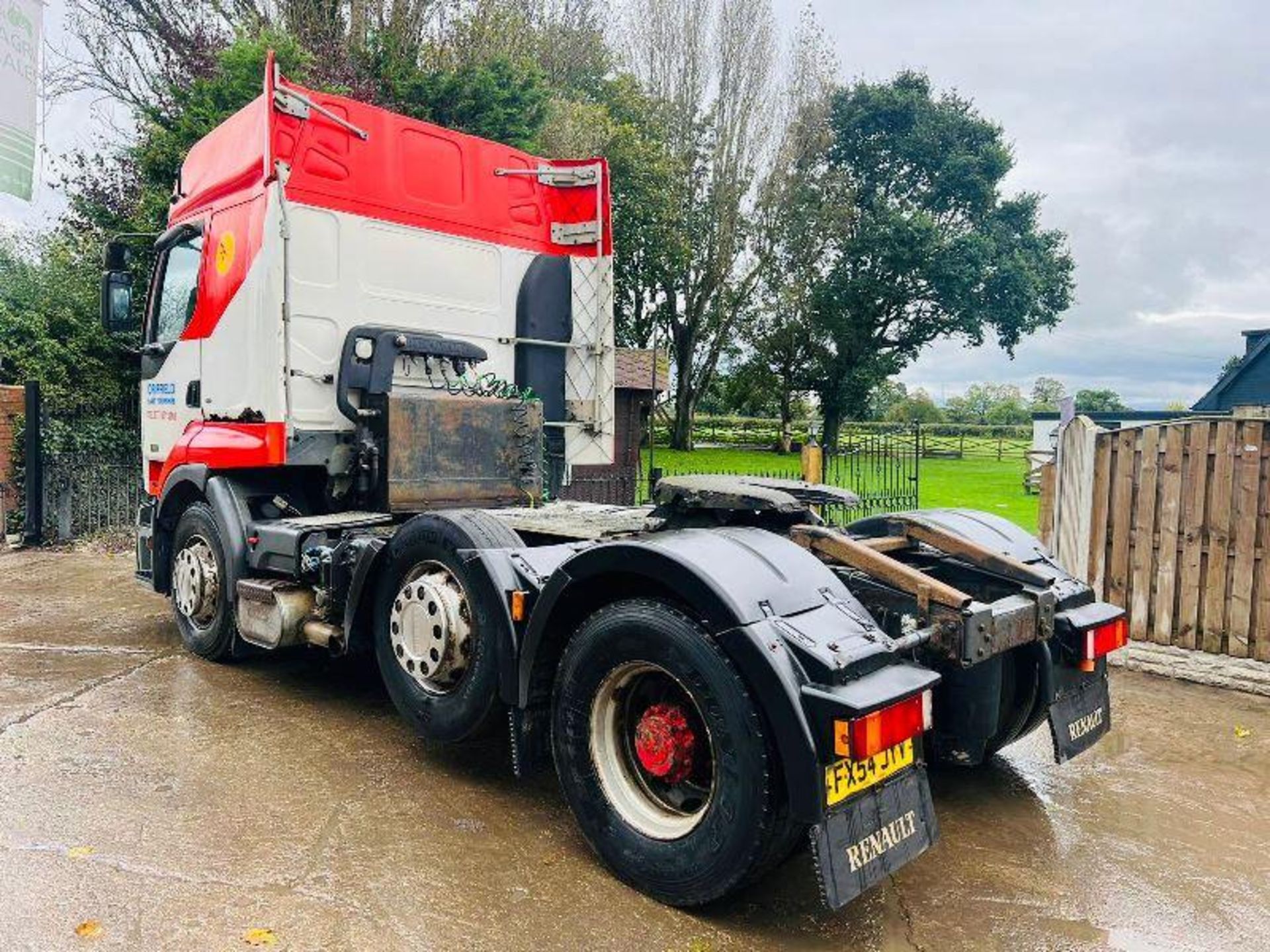 RENAULT 420DCI 6X2 TRACTOR UNIT C/W BIG HUB REDUCTION & MANUAL GEAR BOX - Bild 2 aus 13