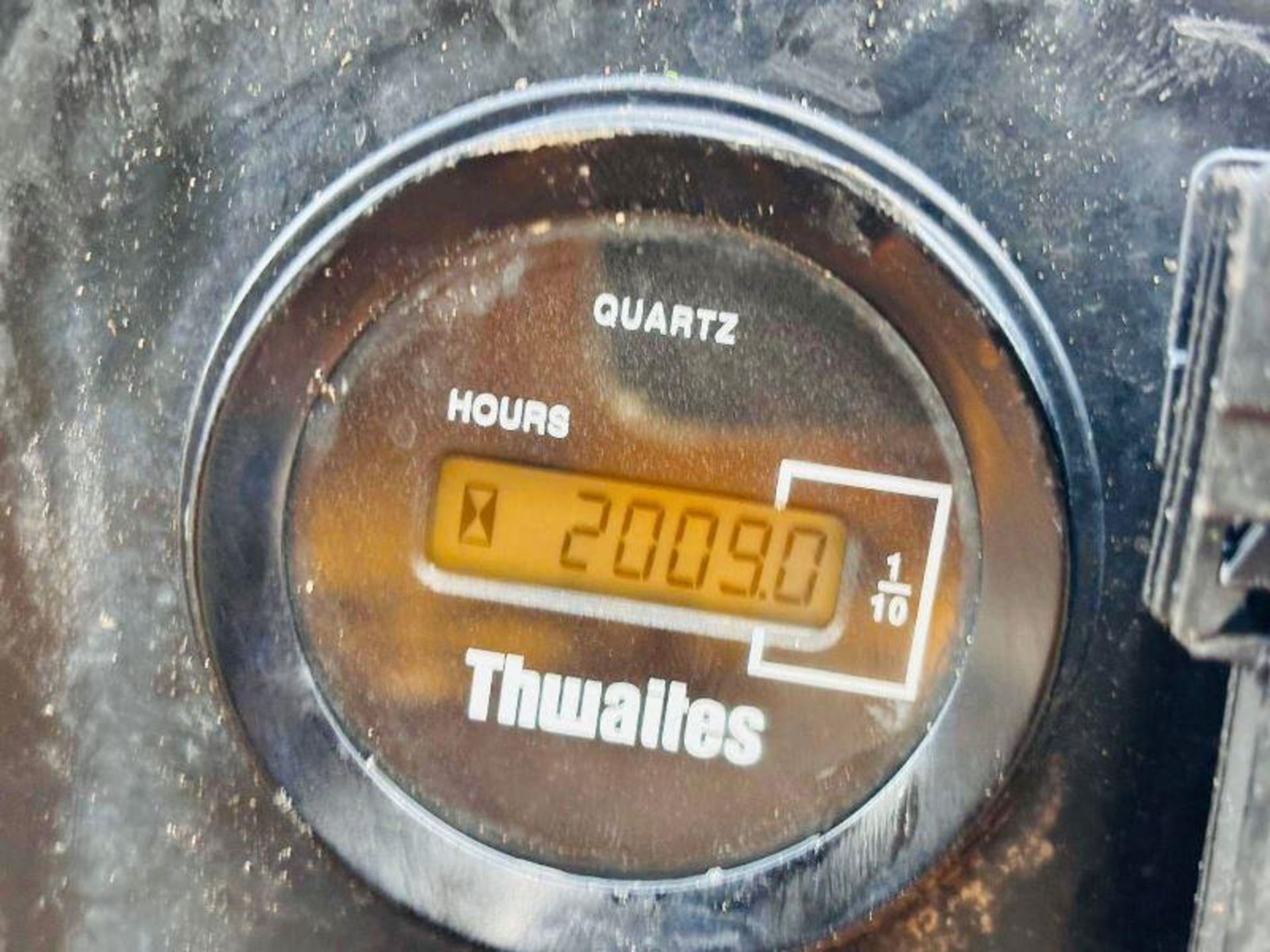 THWAITES 1 TON HIGH TIP 4WD DUMPER * YEAR 2015, ONLY 2009 HOURS * - Bild 8 aus 15