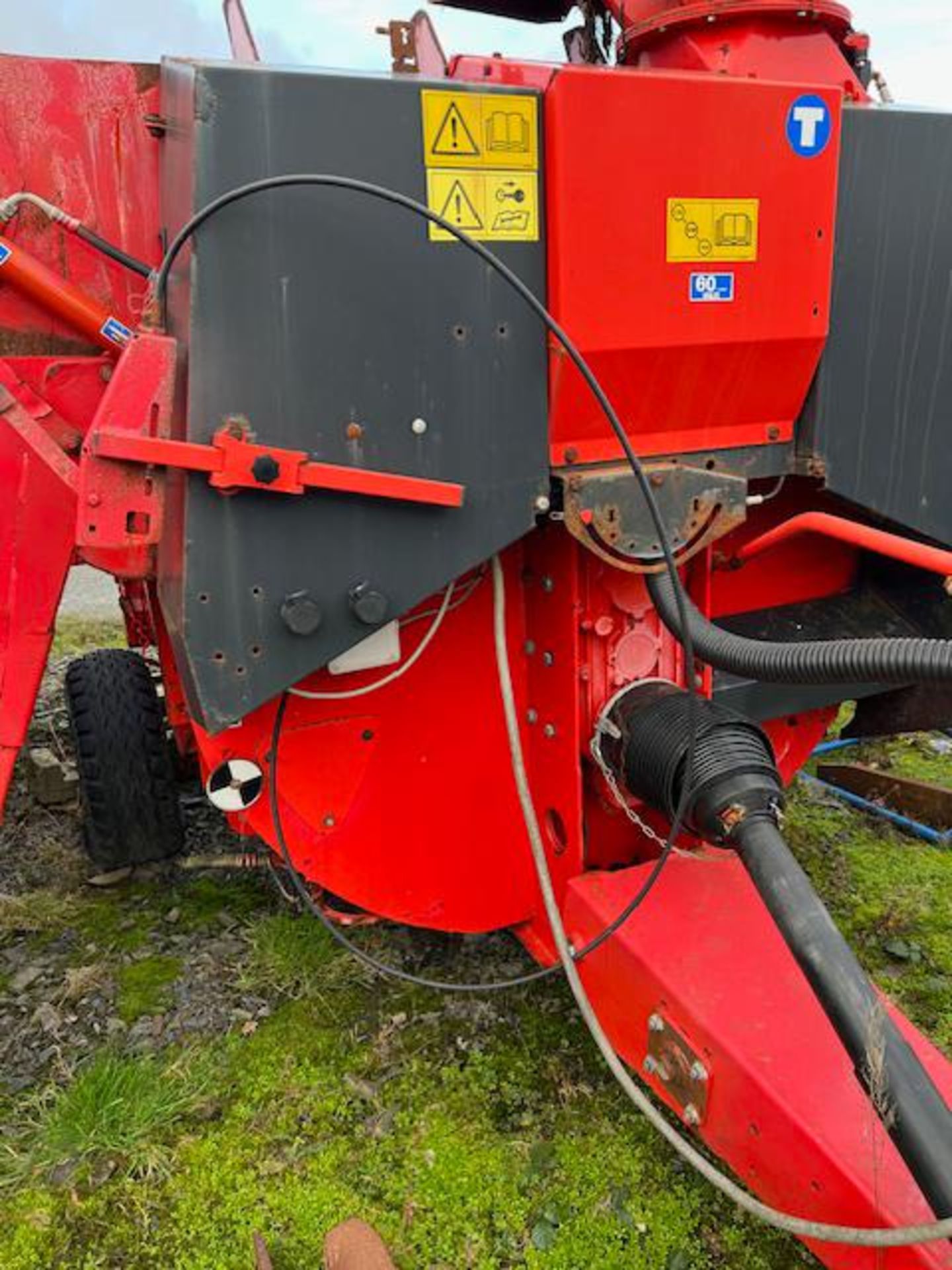 2009 KUHN 3560 STRAW CHOPPER - Image 5 of 6