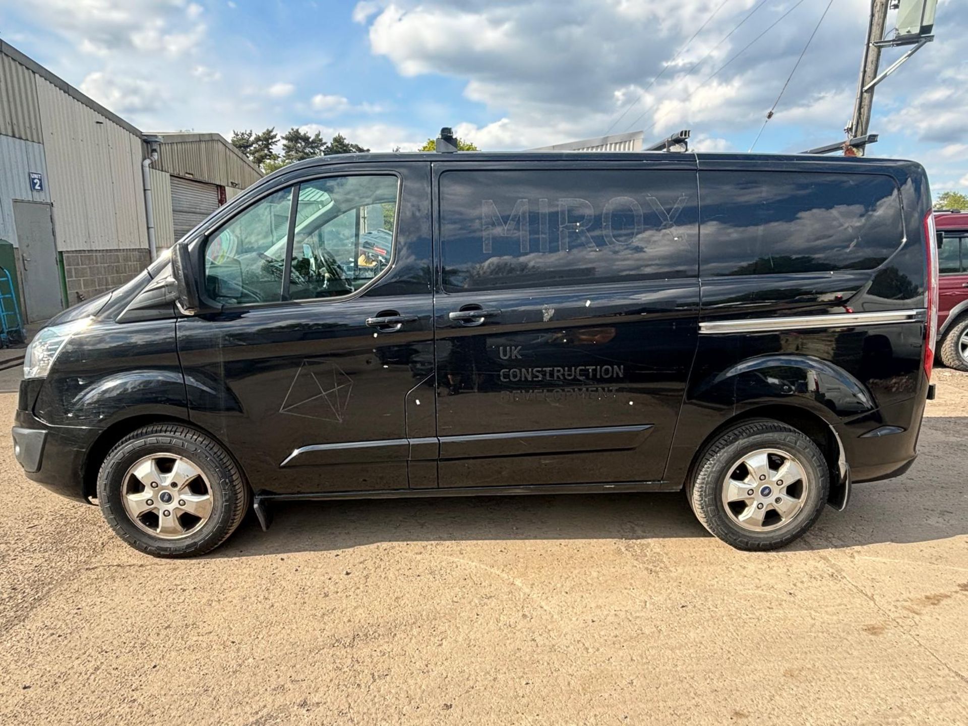 2016 16 FORD TRABSIT CUSTOM LIMITED PANEL VAN - 132K MILES - AIR CON - ALLOY WHEELS - ROOF RACK  - Bild 8 aus 12