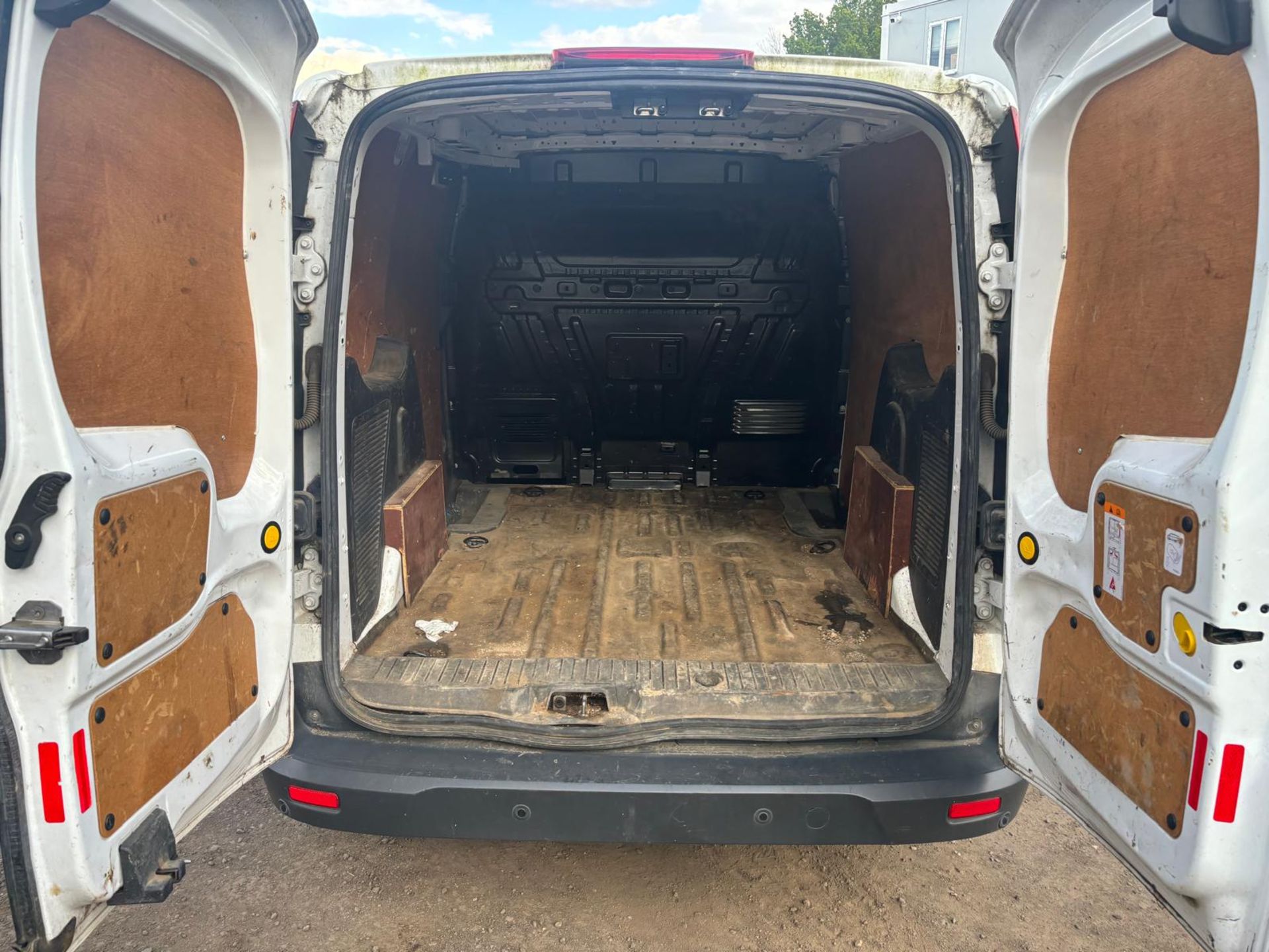 2018 18 FORD TRANSIT CONNECT LIMITED PANEL VAN - 75K MILES - EURO 6 - AIR CON - ALLOY WHEELS  - Image 11 of 12