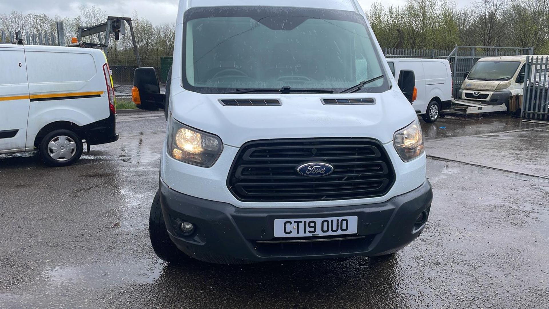 2019 FORD TRANSIT 350 XLWB (JUMBO) VAN - OVER 4 METERS INSIDE REAR - 42.078 MILES - Image 10 of 12