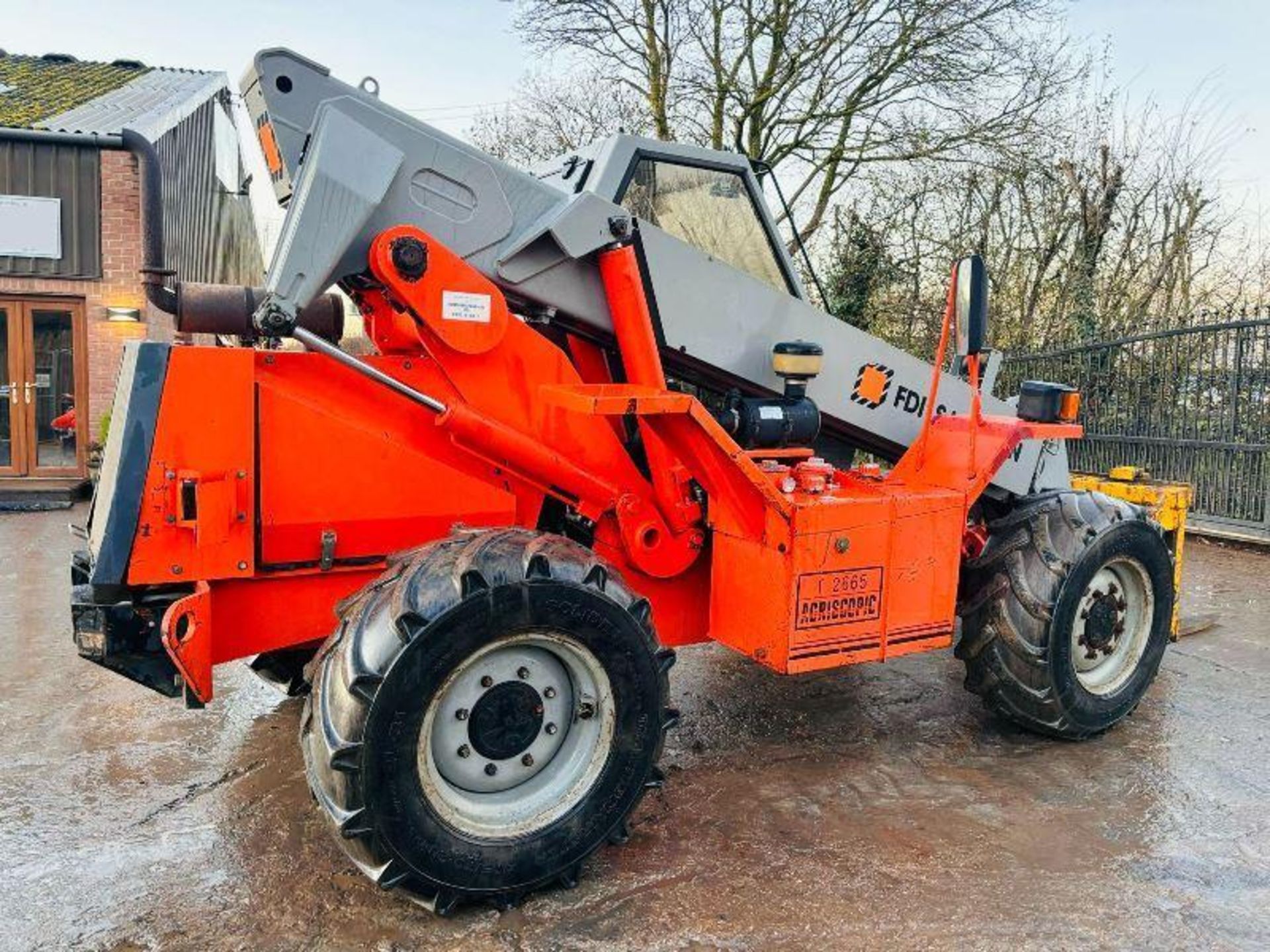 SAMBRON T2665 AGRISCOPIC 4WD TELEHANDLER C/W PALLET TINES - Image 2 of 15