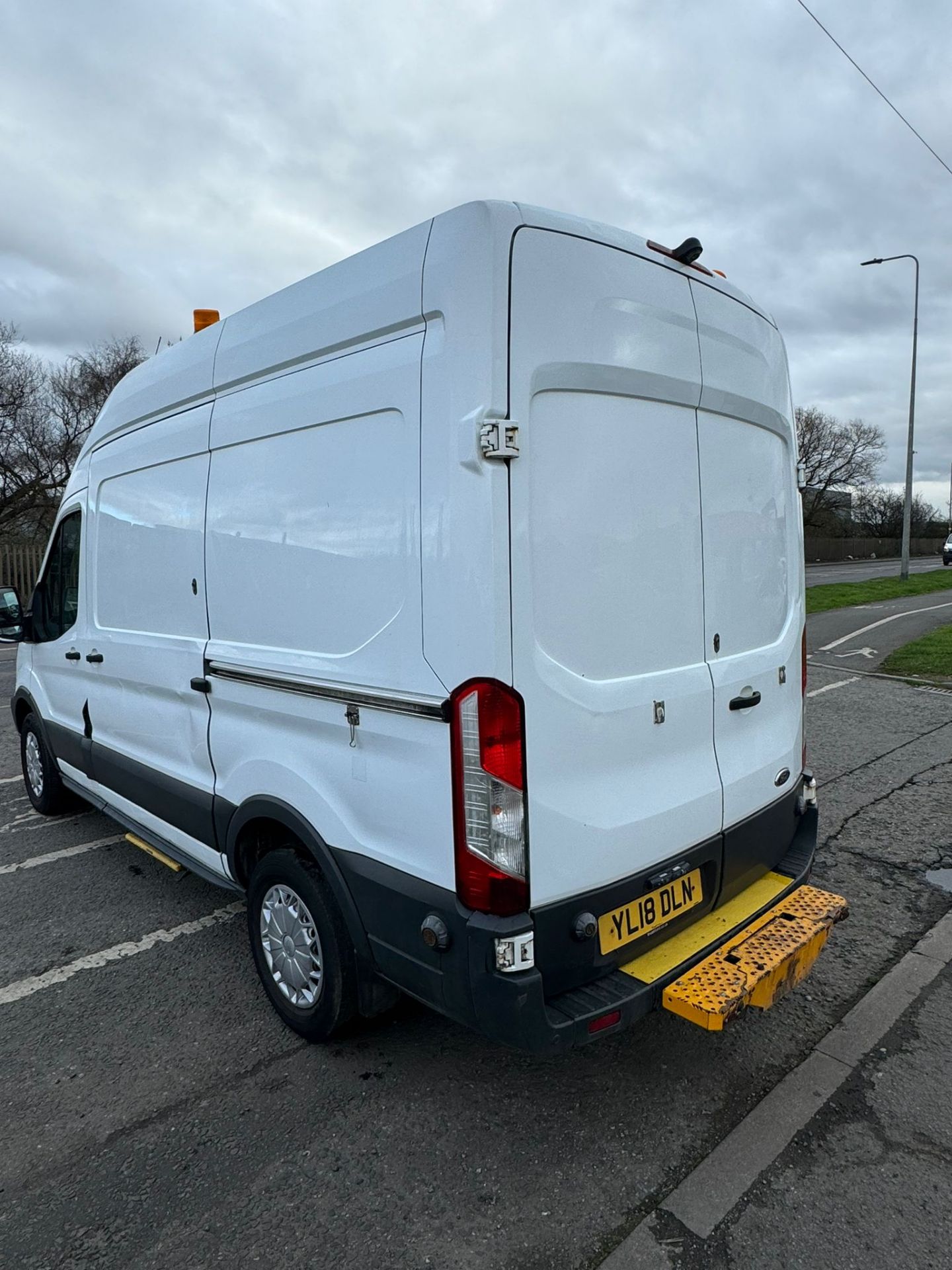 2018 18 FORD TRANSIT 350 PANEL VAN - 114K MILES - L2 H3 FWD - AIR CON - IDEAL CAMPER CONVERSION - Image 6 of 14