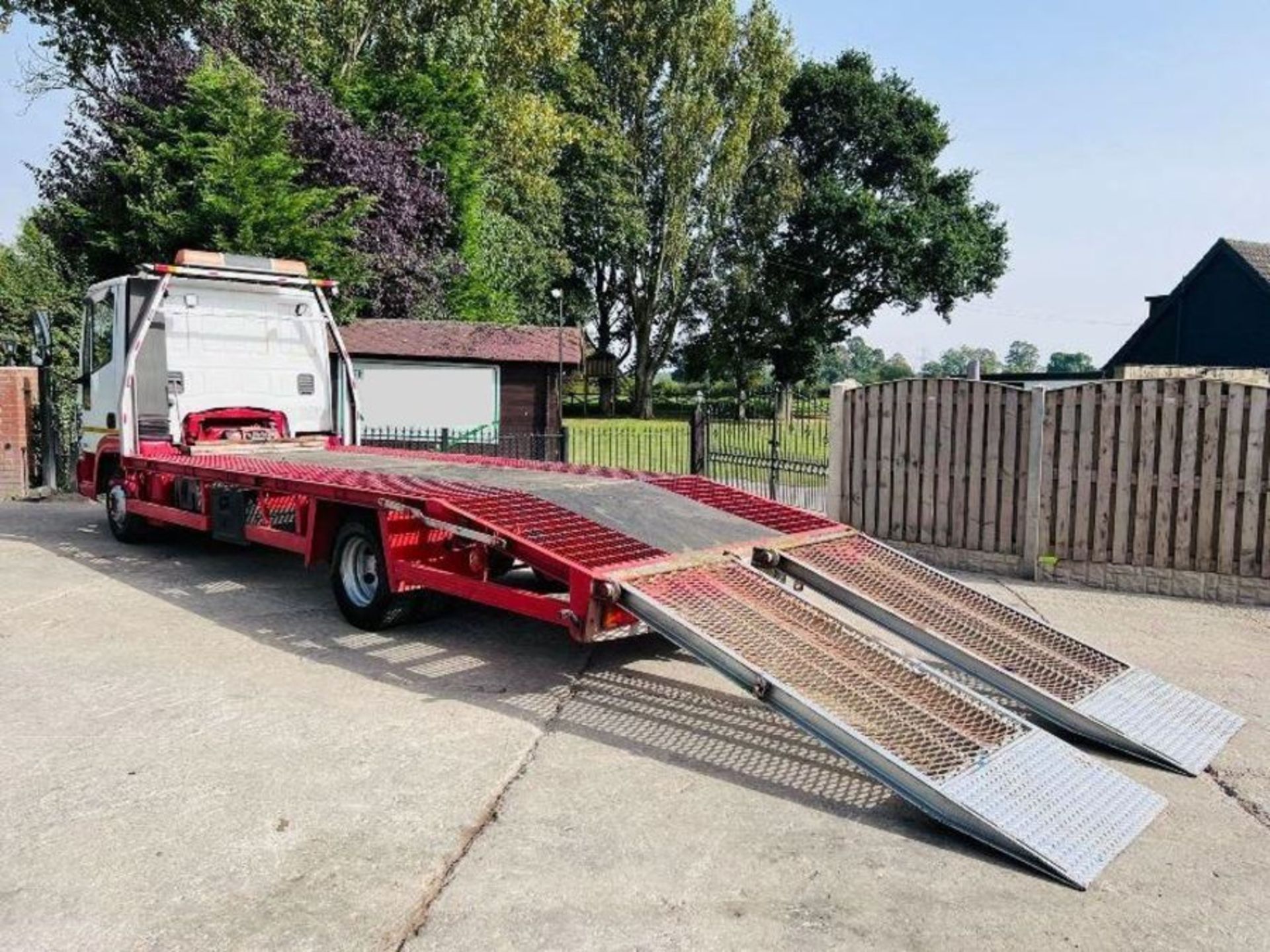 IVECO ML75E17 4X2 BEAVER TAIL LORRY C/W RAMPS - Image 15 of 17