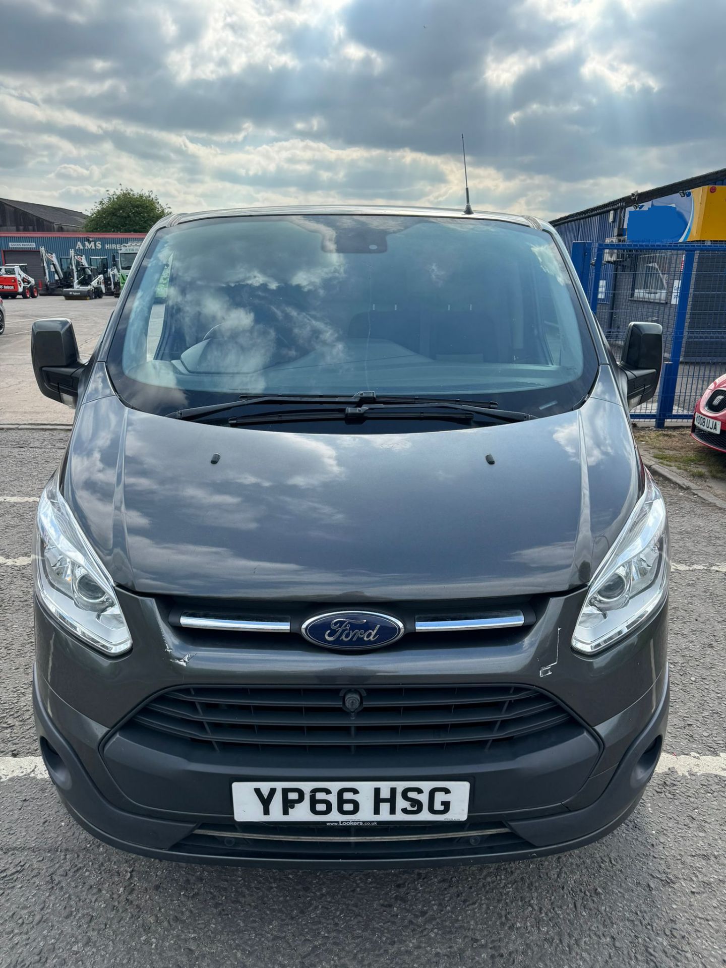 2016 66 FORD TRANSIT CUSTOM LIMITED PANEL VAN - 151K MILES - EURO 6 - ALLOY WHEELS - PLY LINED - Image 9 of 12