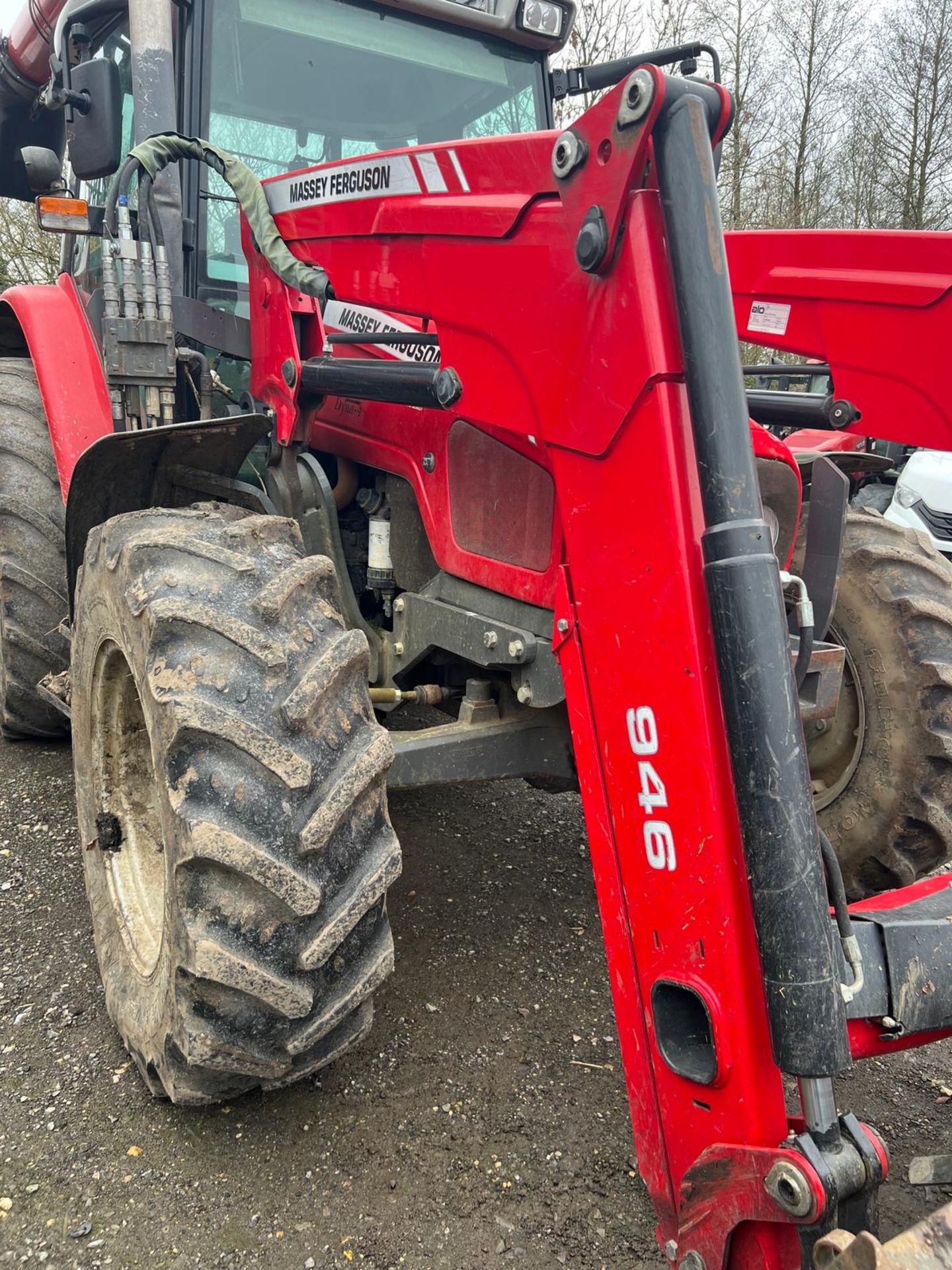 2010 MASSEY FERGUSON 5455 - LOADER TRACTOR - 7700 HOURS - Image 2 of 30