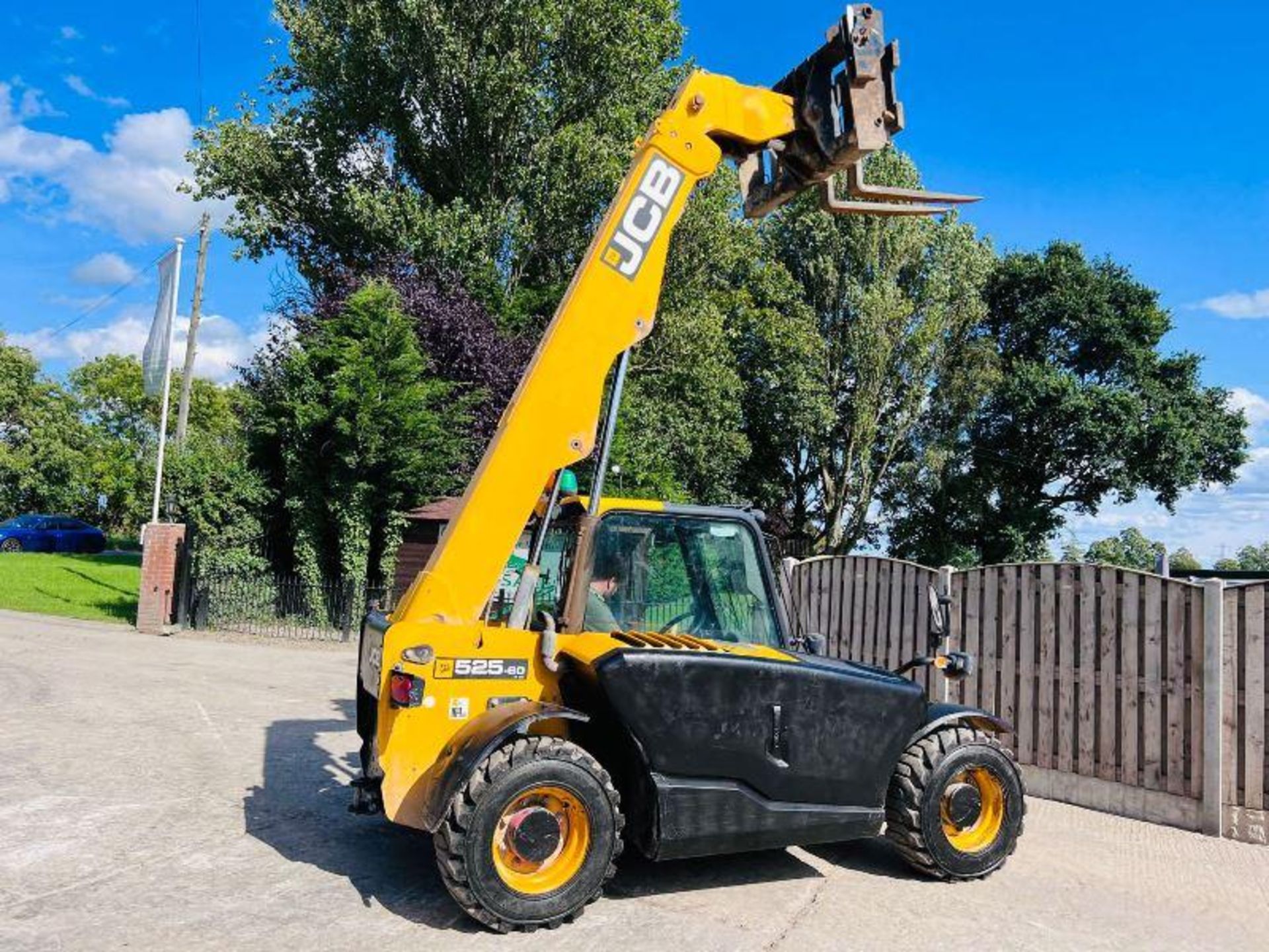 JCB 525-60 HI VIZ 4WD TELEHANDLER *YEAR 2015* - Image 9 of 12