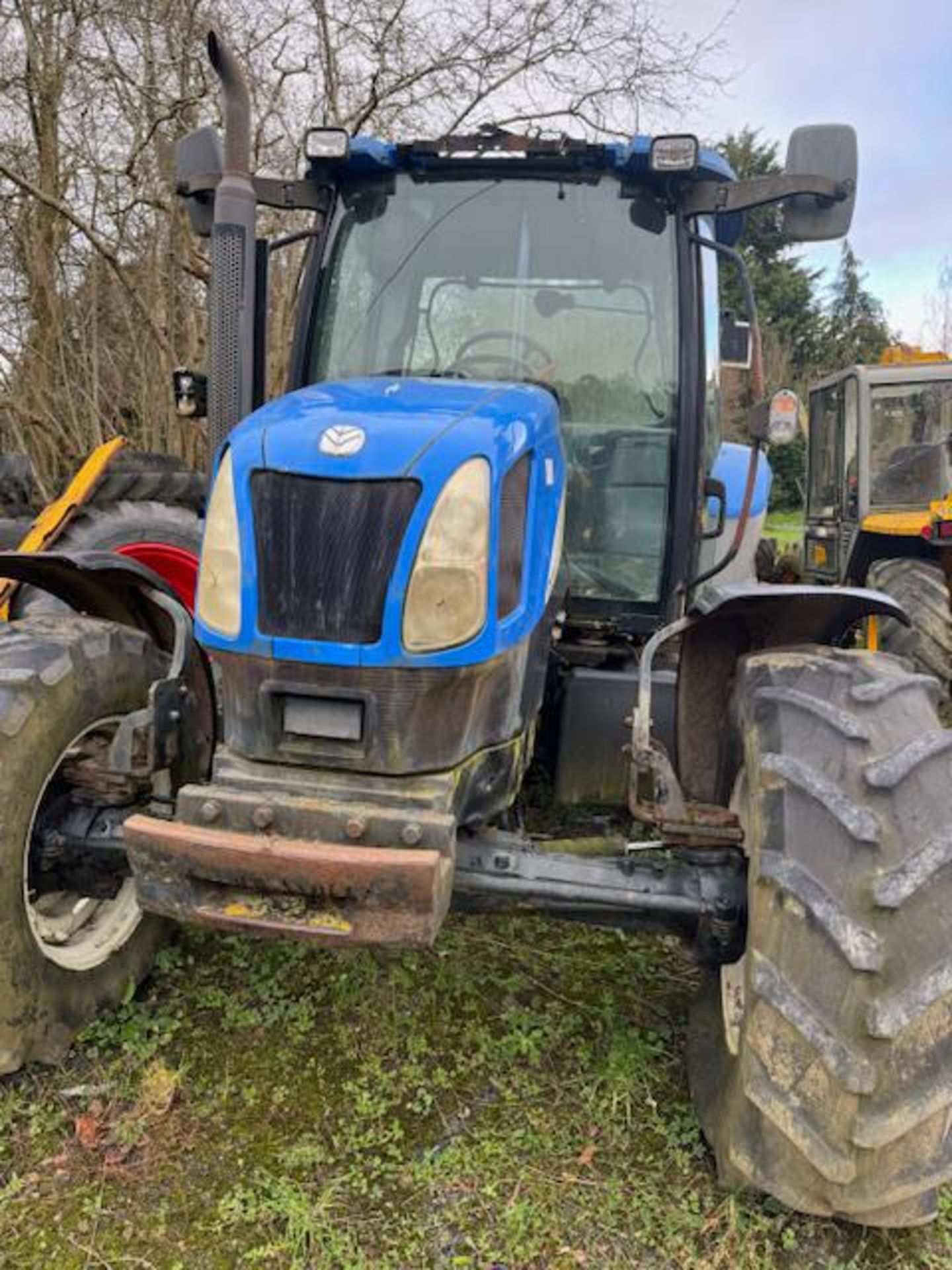 2008 NEW HOLLAND T6010 TRACTOR
