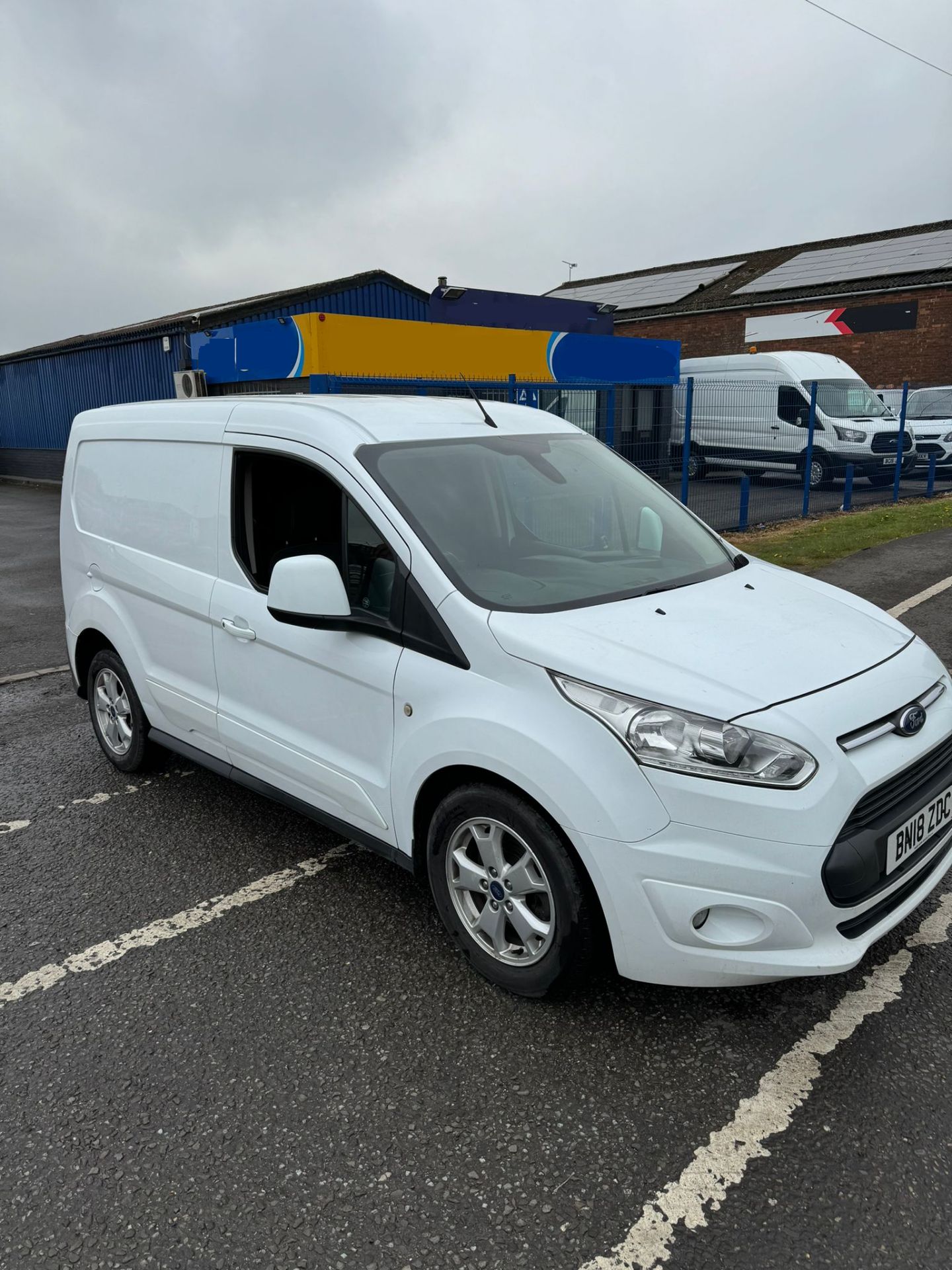 2018 18 FORD TRANSIT CONNECT LIMITED PANEL VAN - 75K MILES - EURO 6 - AIR CON - ALLOY WHEELS - Image 3 of 12