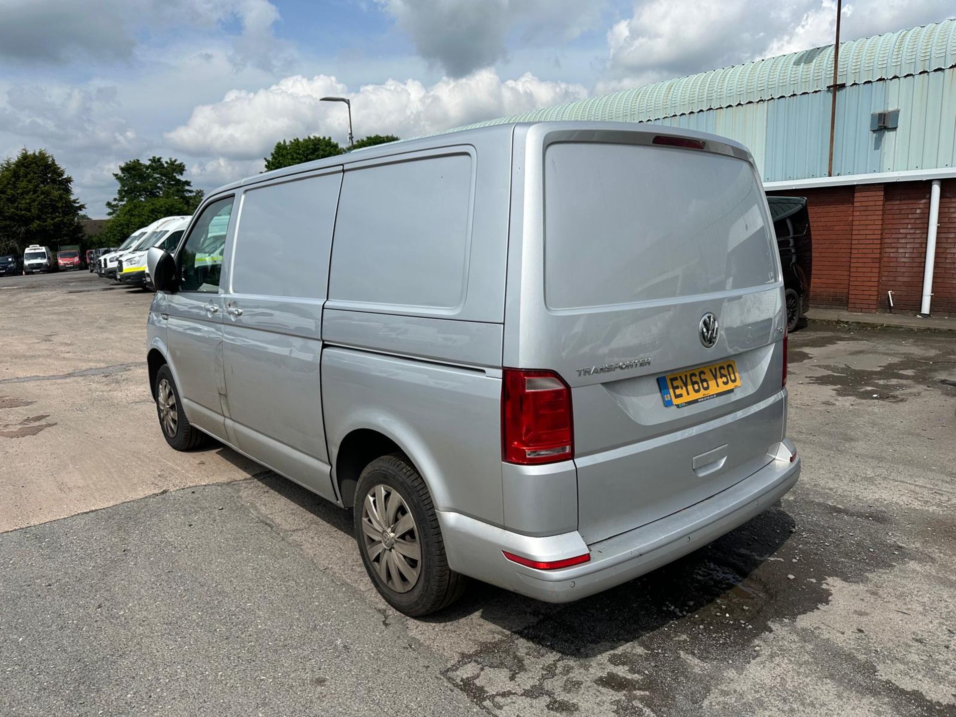 2016 66 VOLKSWAGEN TRANSPORTER TRENDLINE DSG - 162K MILES - NON RUNNER  - Image 7 of 10