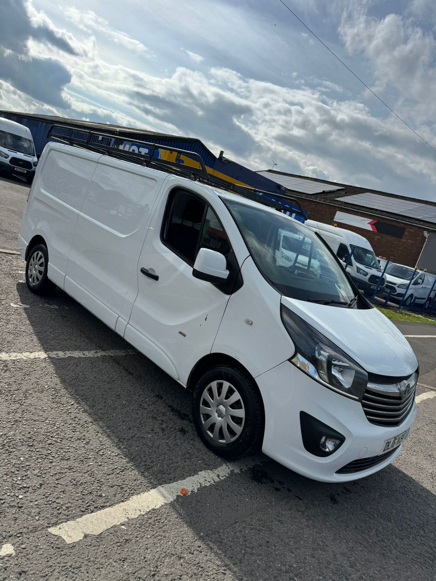 2016 16 VAUXHALL VIVARO SPORTIVE PANEL VAN - LWB - 139K MILES - ROOF RACK - PLY LINED - Image 2 of 12