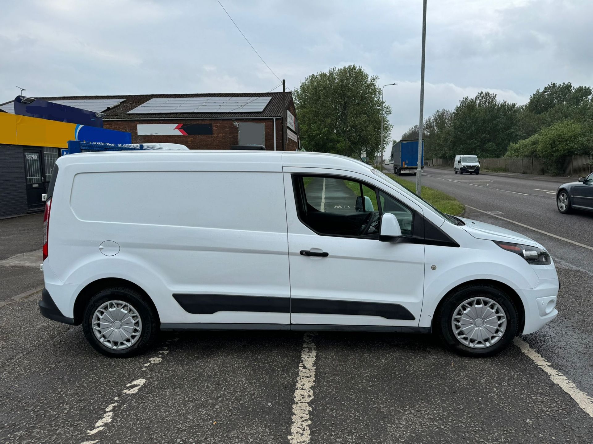2016 66 FORD TRANSIT CONNECT LWB PANEL VAN - 123K MILES - AIR CON - Image 10 of 12