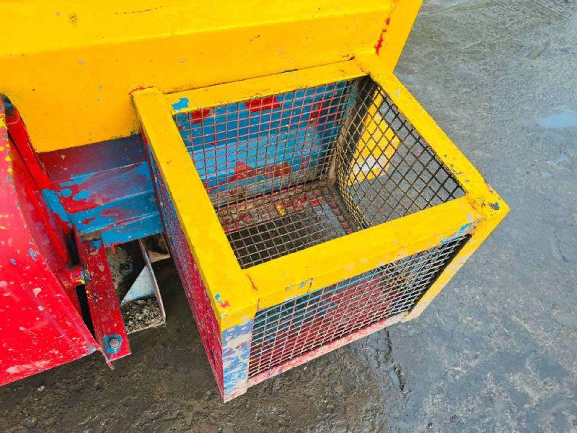 SKIP LIFTING GEAR TO SUIT LORRY - Image 2 of 12