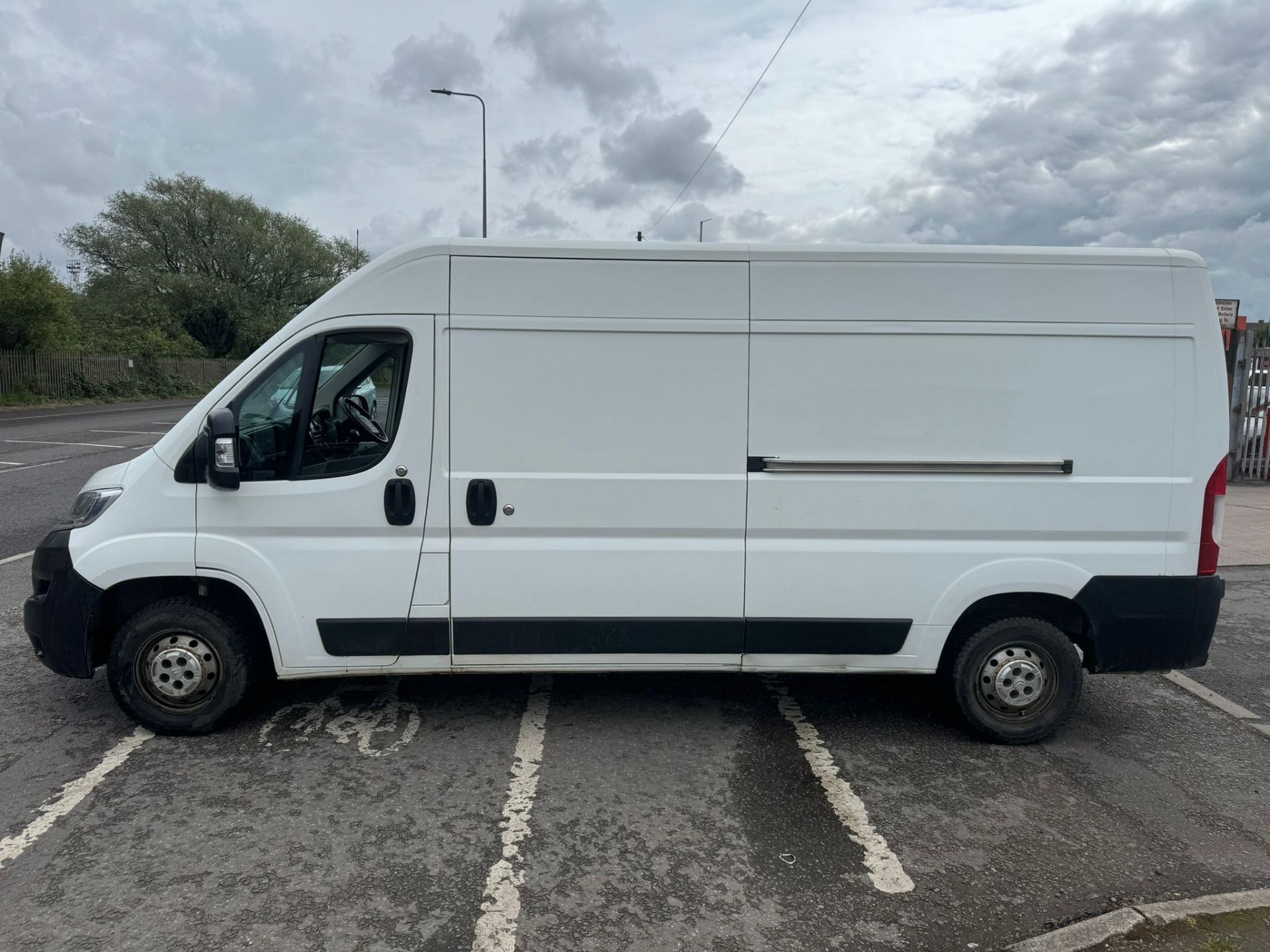 2019 19 CITROEN RELAY PANEL VAN - 106K MILES - EURO 6 - AIR CON - Image 10 of 12