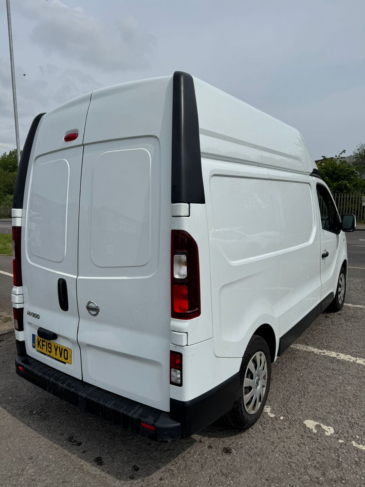 2019 19 NISSAN NV300 TEKNA HIGH ROOF PANEL VAN - 71K MILES - AIR CON - IDEAL CAMPER CONVERSION - Bild 4 aus 12