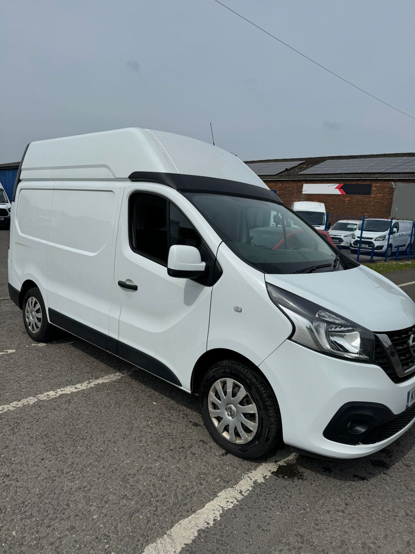 2019 19 NISSAN NV300 TEKNA HIGH ROOF PANEL VAN - 71K MILES - AIR CON - IDEAL CAMPER CONVERSION - Bild 2 aus 12