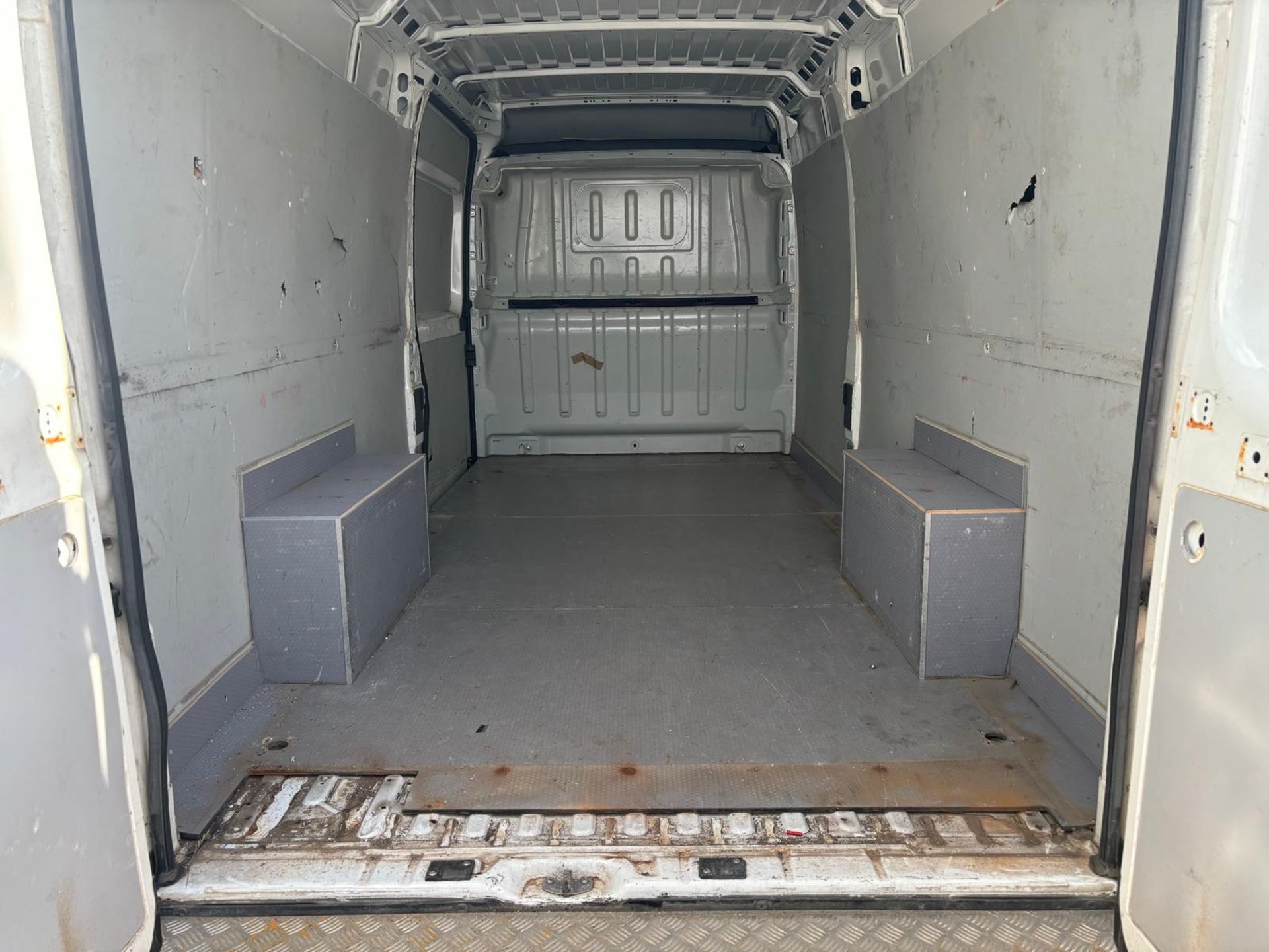 2019 69 PEUGEOT BOXER XLWB PANLE VAN - 105K MILES - L4 MODEL - AIR CON - PLY LINED - Image 5 of 7