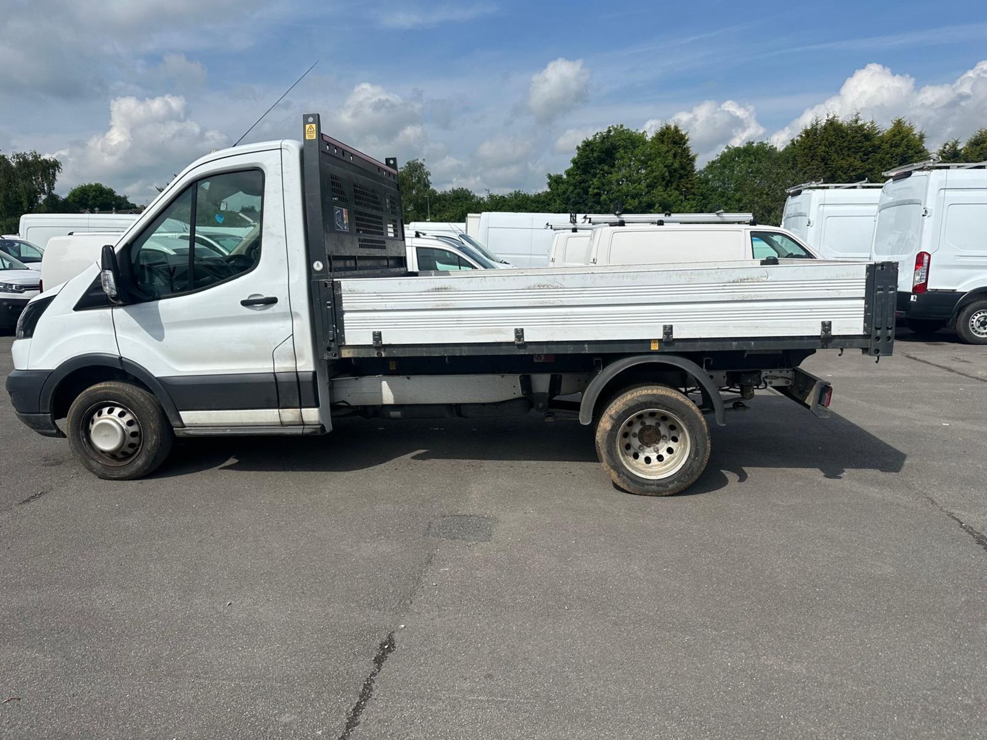 2018 68 FORD TRANSIT TIPPER - 141K MILES - EURO 6 - TWIN REAR WHEEL  - Image 5 of 11