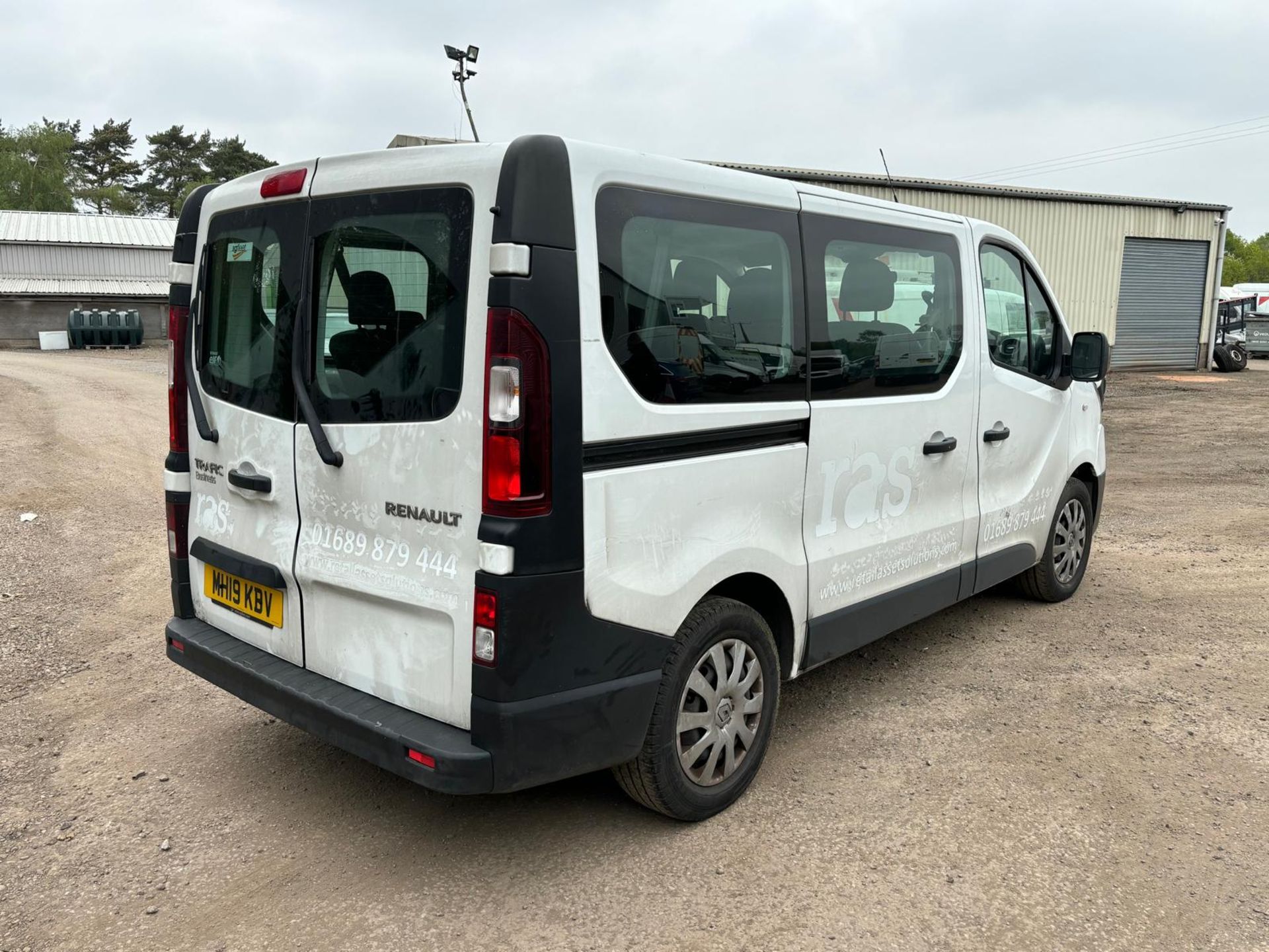 2019 19 RENAULT TRAFIC MINIBUS - 9 SEATS - 110K MILES - EURO 6 - Image 7 of 10