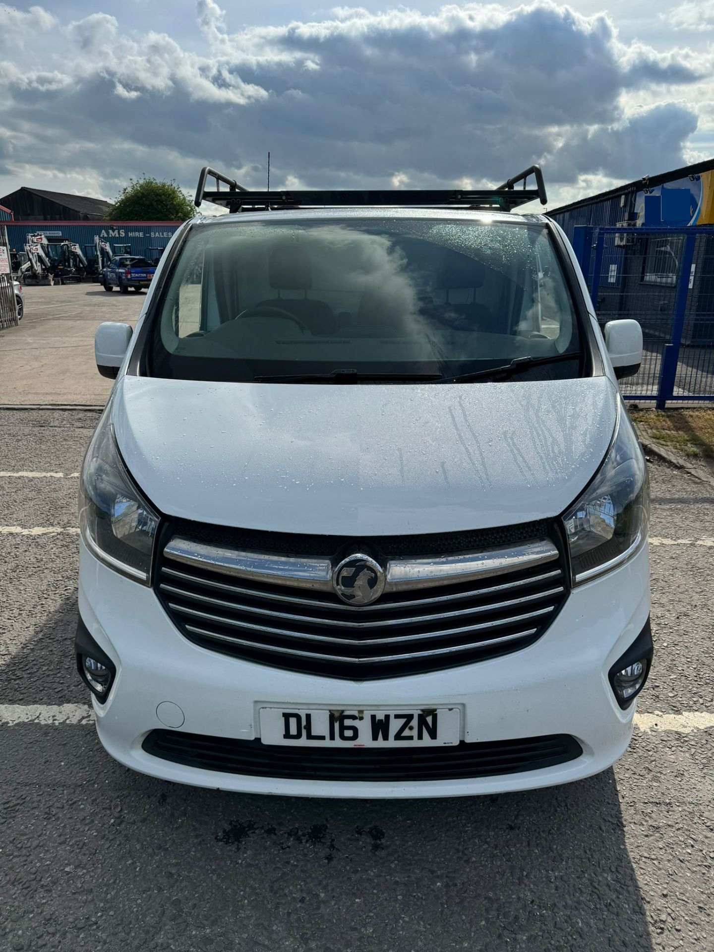 2016 16 VAUXHALL VIVARO SPORTIVE PANEL VAN - LWB - 139K MILES - ROOF RACK - PLY LINED - Image 3 of 12