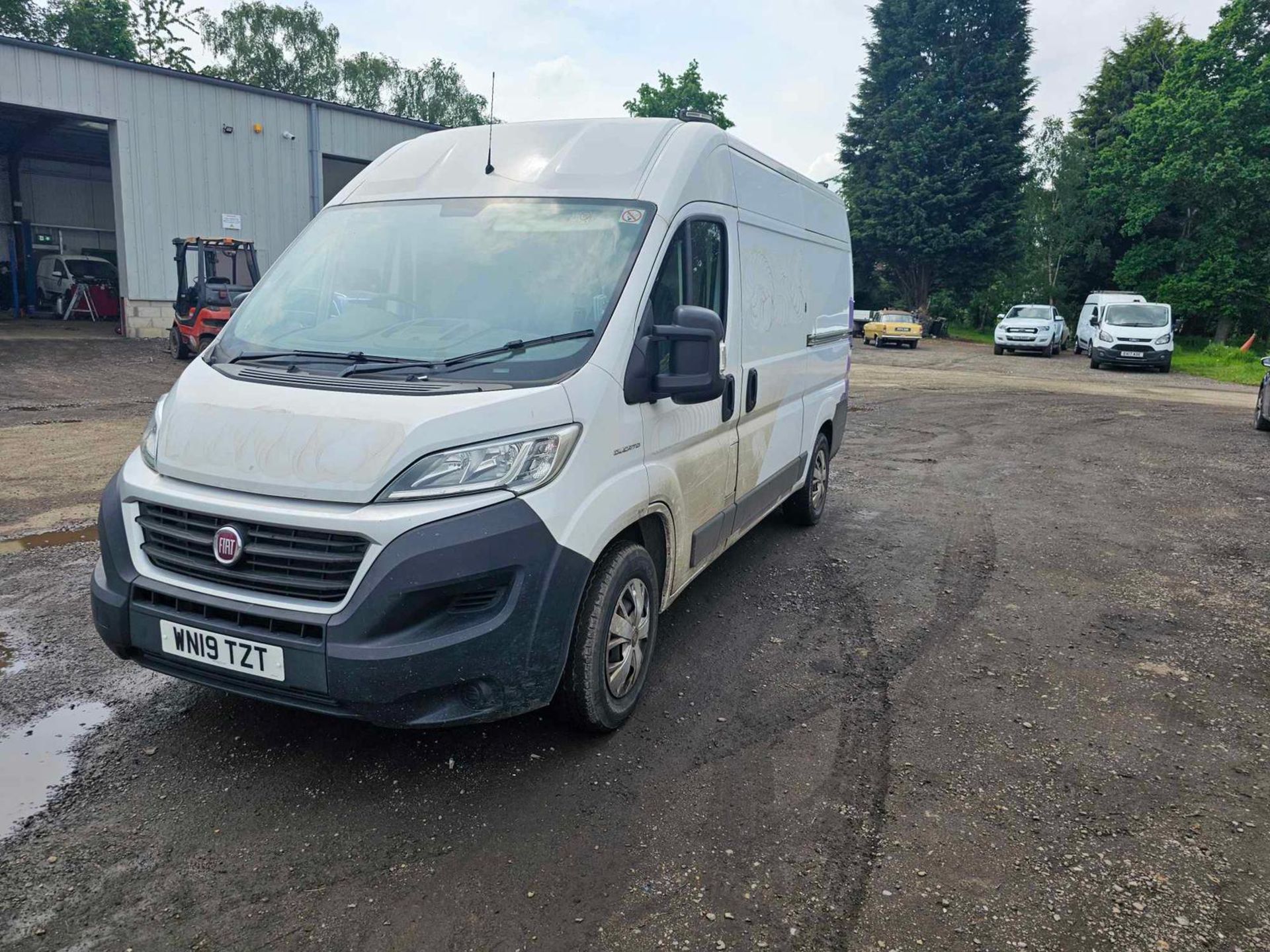 2019 19 FIAT DUCATO EX BT WORKSHOP VAN - 87K MILES - INTERNAL RACKING - EURO 6 - EBERSPACHER HEATER  - Image 2 of 10