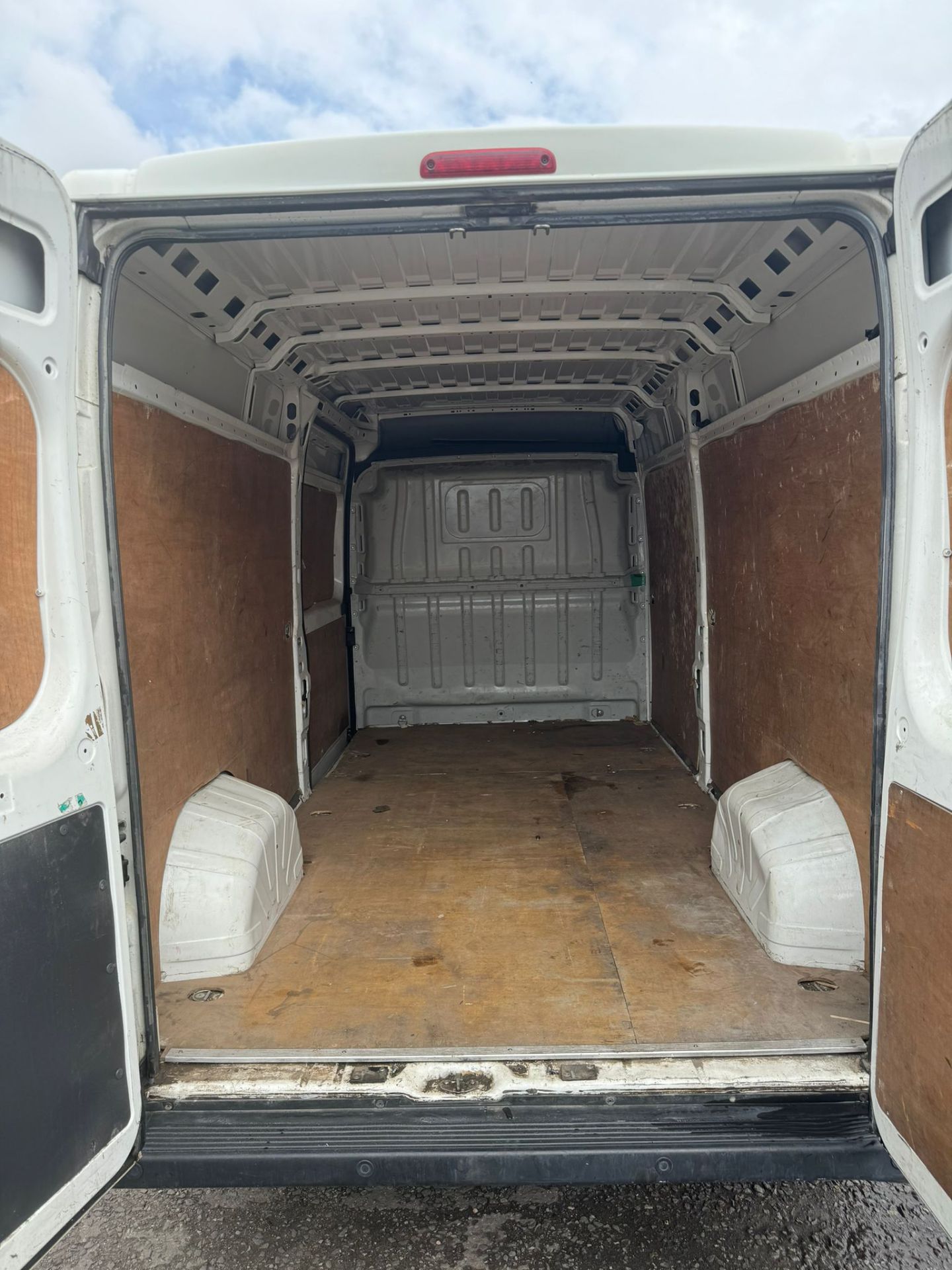 2019 19 CITROEN RELAY PANEL VAN - 106K MILES - EURO 6 - AIR CON - Image 4 of 12