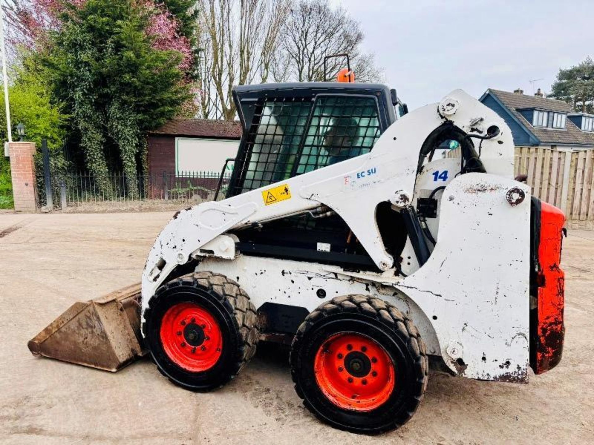 BOBCAT S185 4WD SKIDSTEER *YEAR 2011* C/W BUCKET  - Image 15 of 17