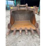 DIGGER BUCKET - 1780B, 580GP, 120 PINS