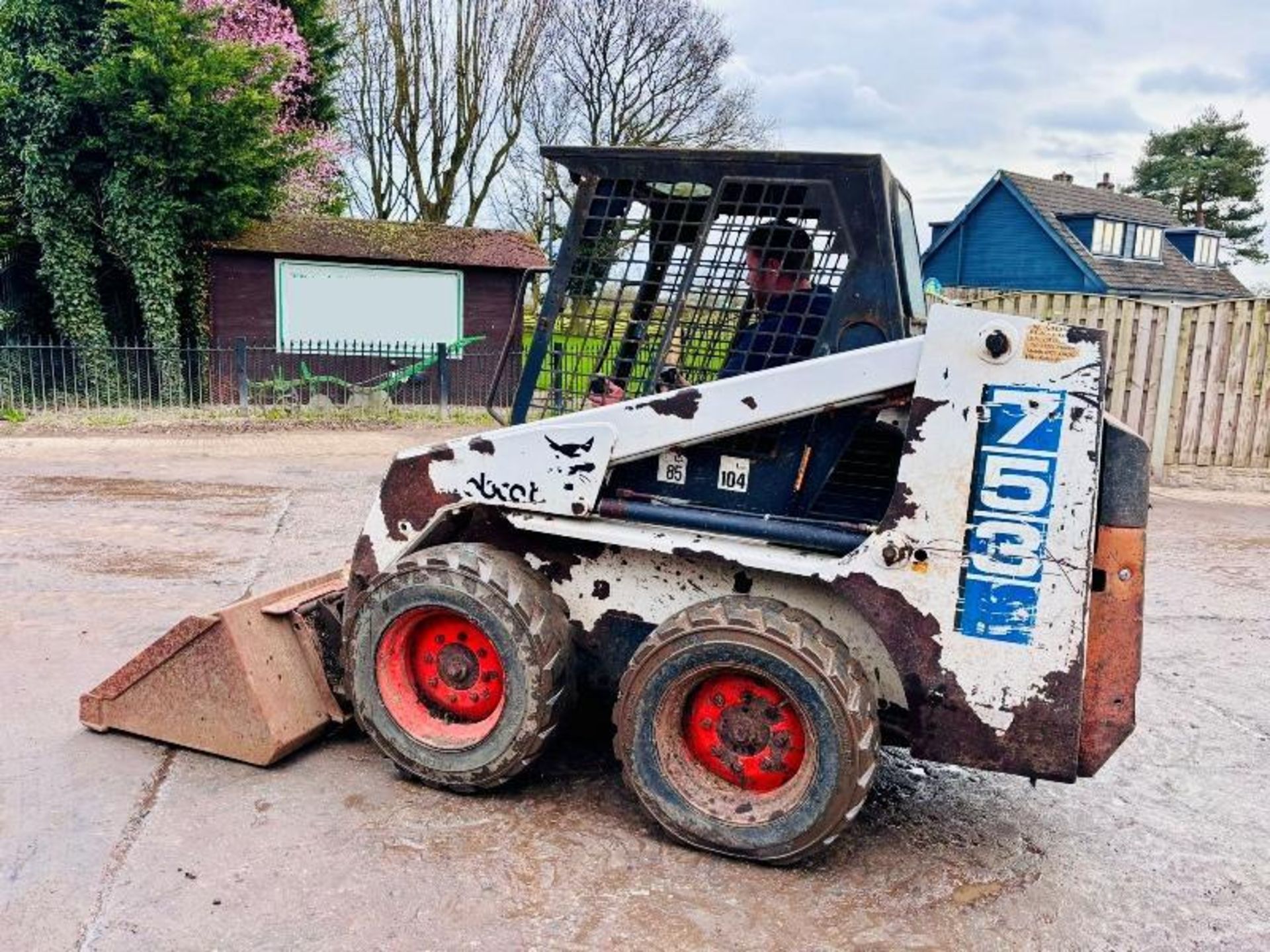 BOBCAT S753 4WD SKIDSTEER C/W BUCKET - Bild 11 aus 13