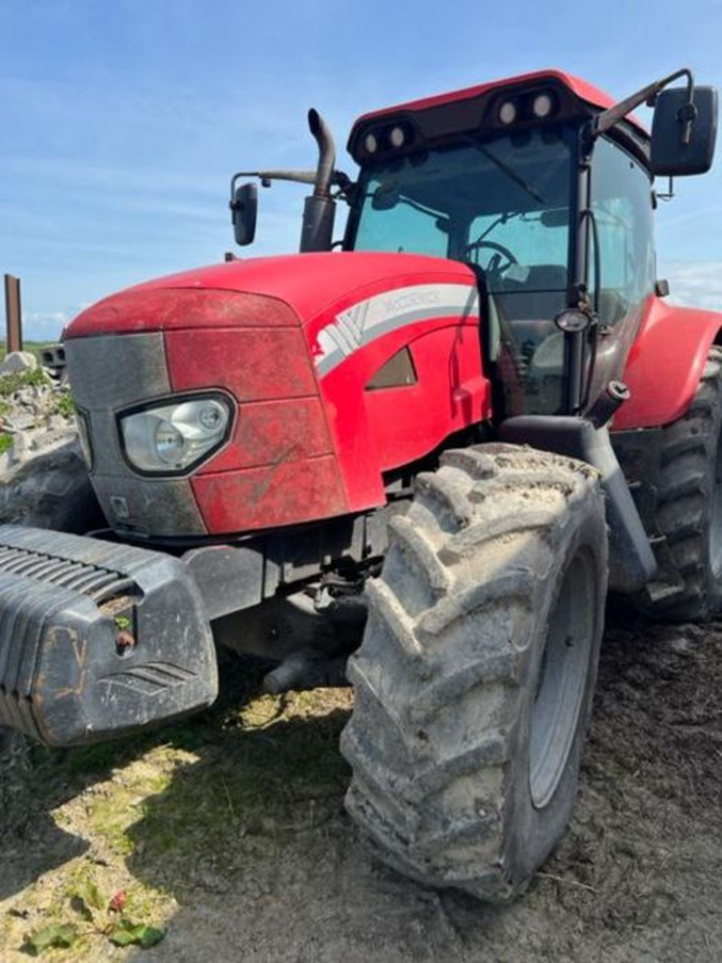 2012 MCCORMICK XTX185 TRACTOR - 50K - AIR BRAKES