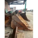 DIGGER BUCKET - 1820B, 570GP, 100P