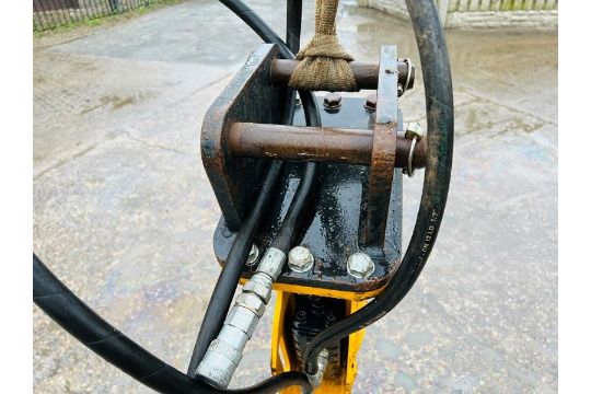 HYDRAULIC BREAKER TO SUIT 3 TON EXCAVATOR QUICK HITCH C/W PIPES - Image 6 of 6