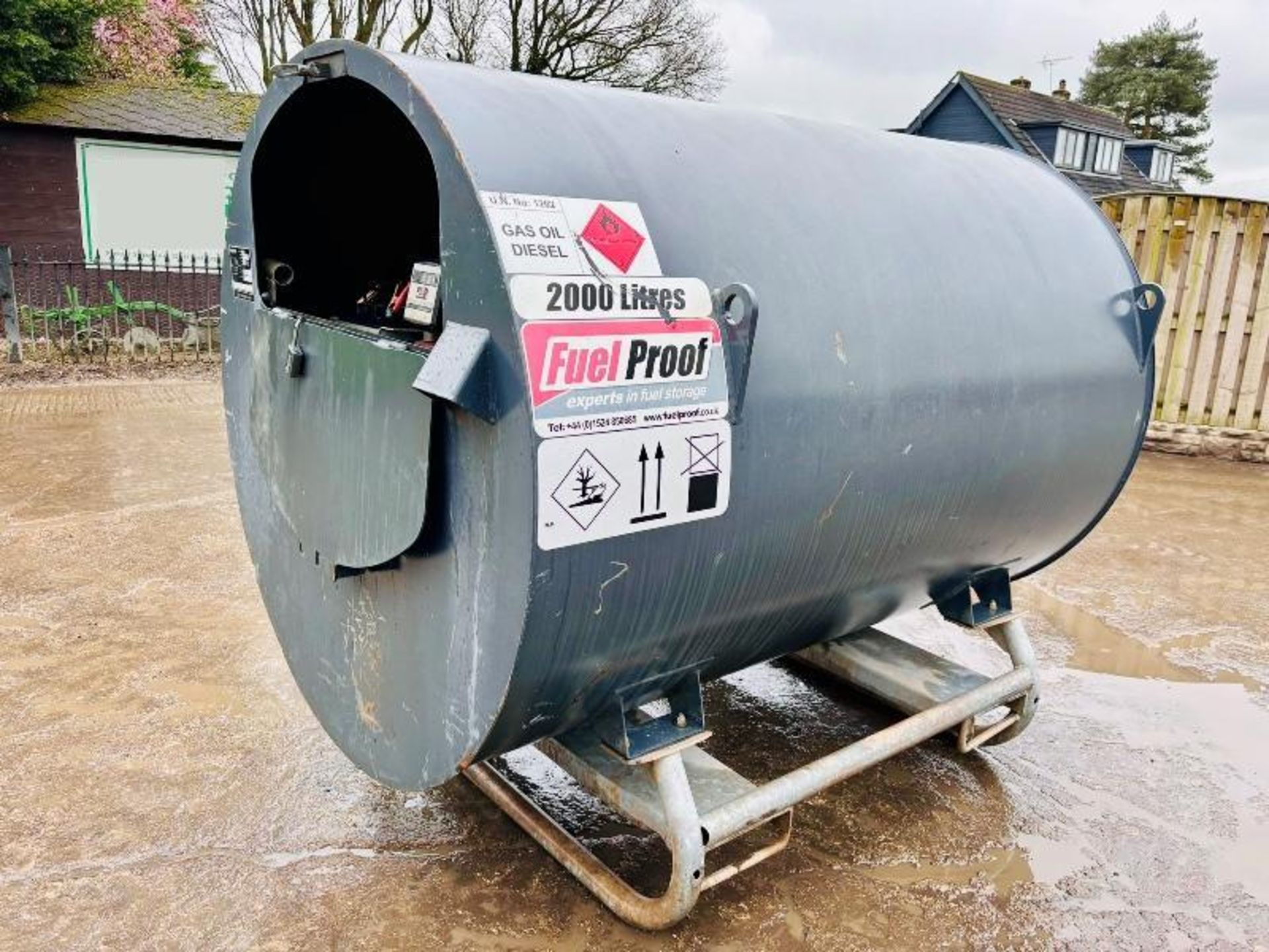 FUEL PROOF 2000L FUEL BOWSER *YEAR 2020* C/W ELECTRIC PUMP 