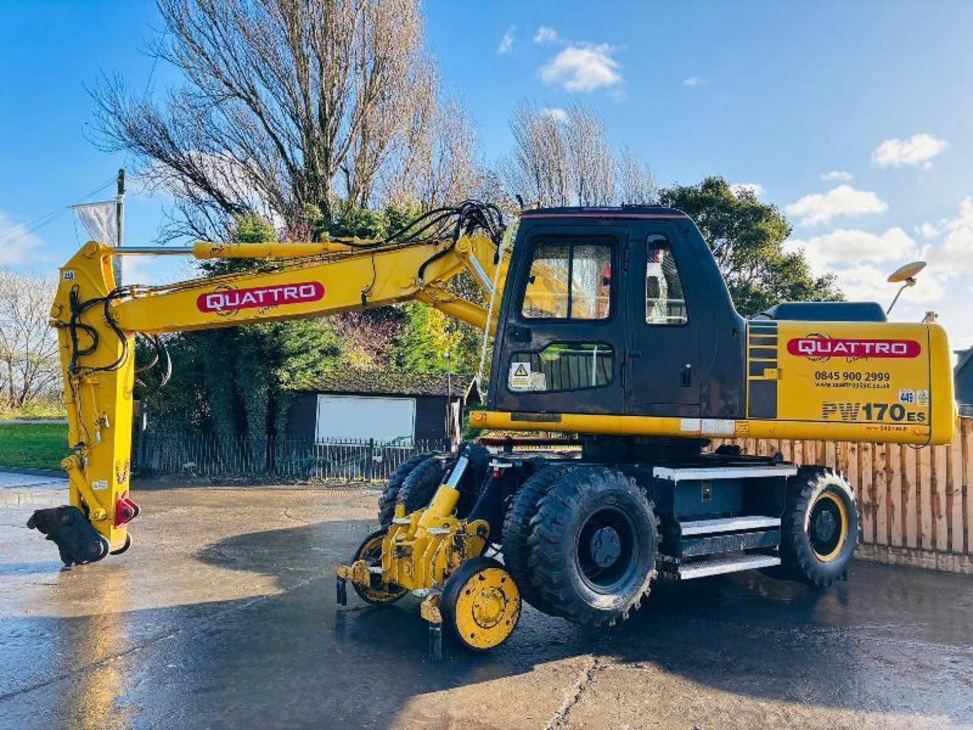 KOMATSU PW170 4WD WHEELED EXCAVATOR C/W QUICK HITCH & RAILWAY GEAR