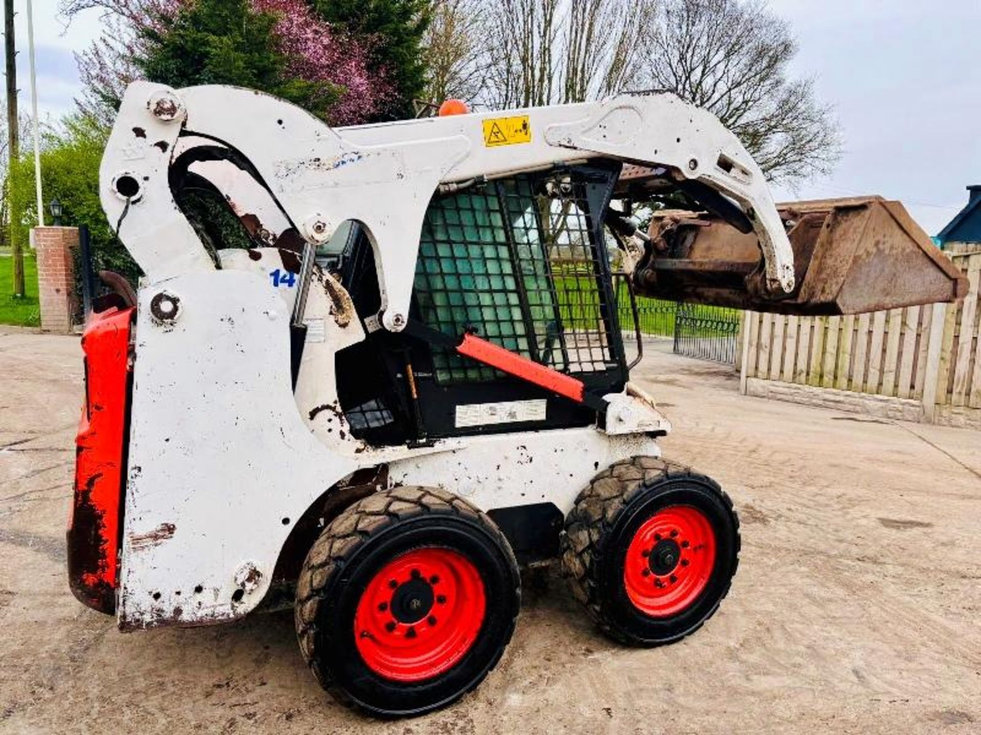 BOBCAT S185 4WD SKIDSTEER *YEAR 2011* C/W BUCKET  - Image 8 of 17